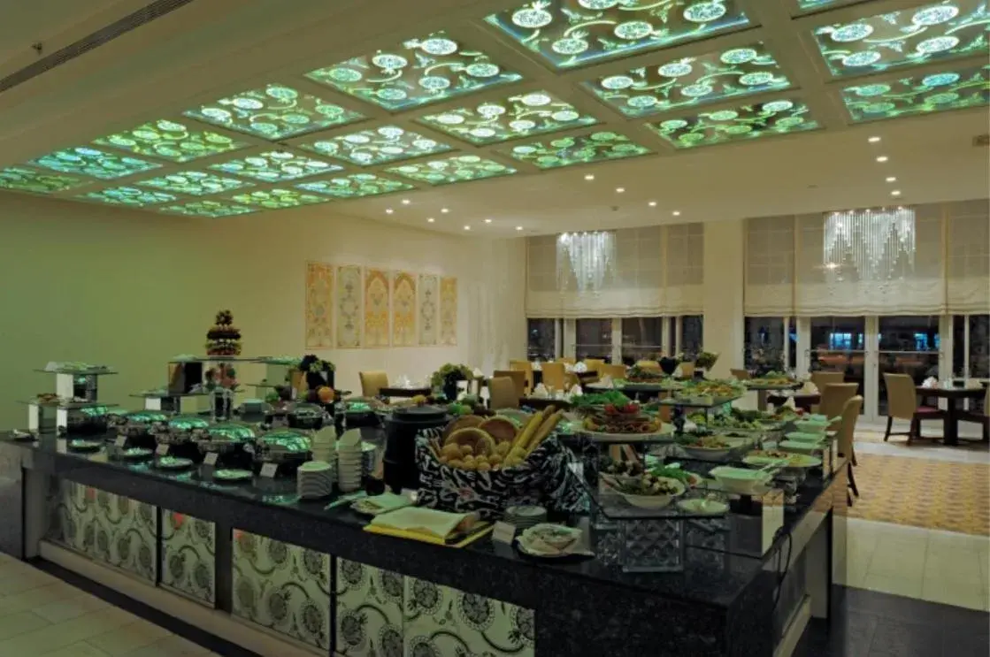 Restaurant/places to eat in Dushanbe Serena Hotel Restaurant/places to eat in Dushanbe Serena Hotel