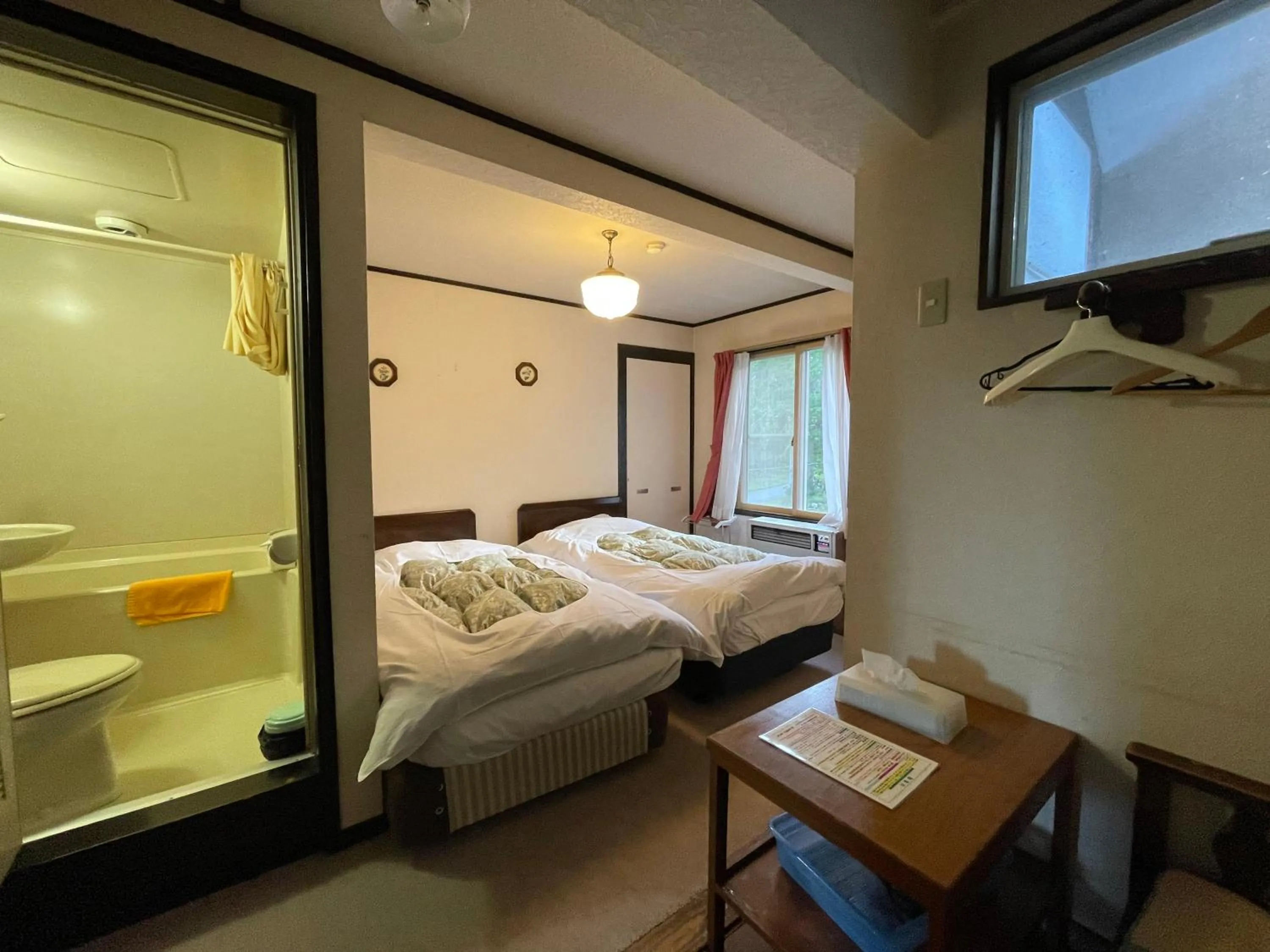 Seating area, Bed in Hotel Sejour Mint in Hakuba