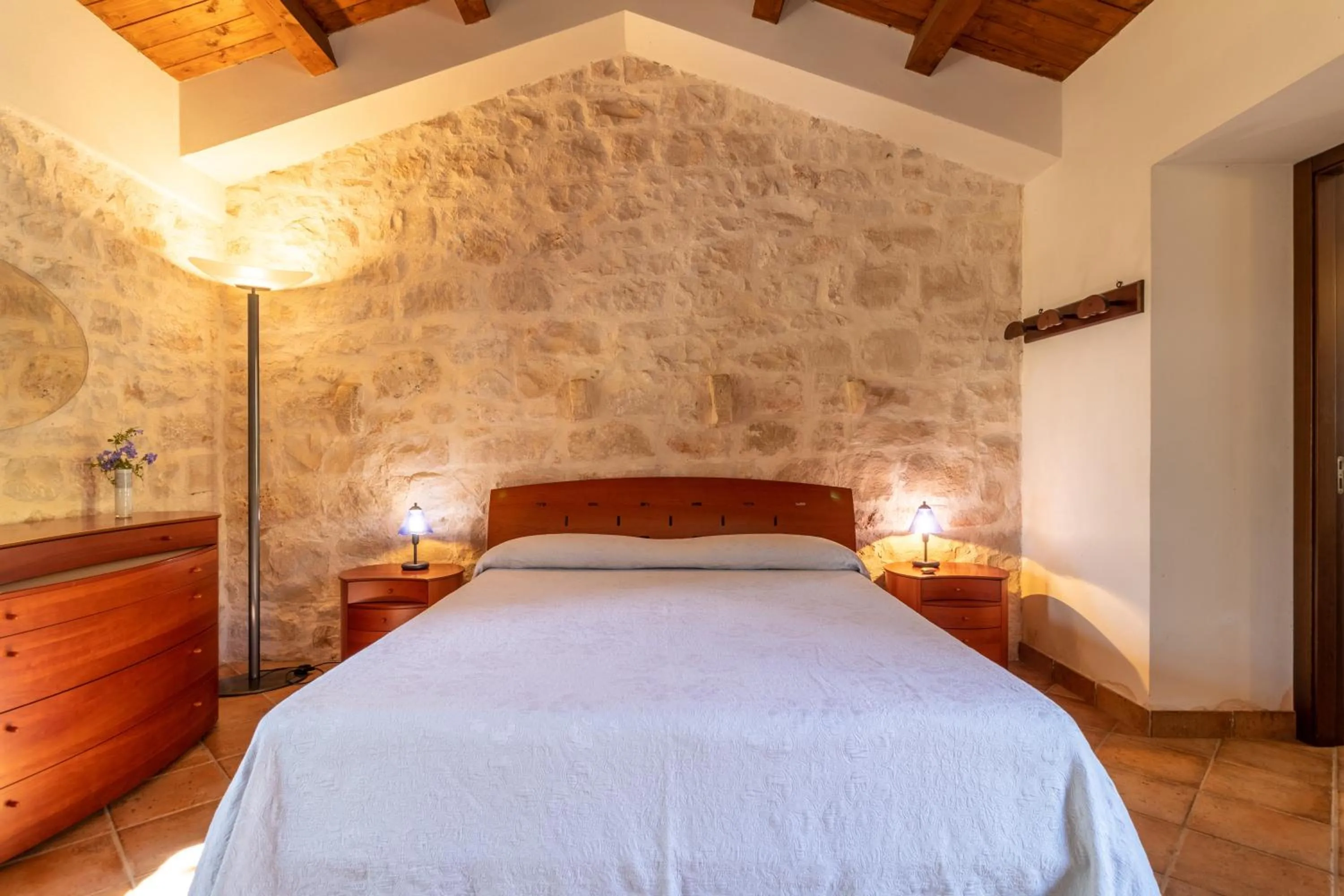 Property building, Bed in Il Flauto Magico