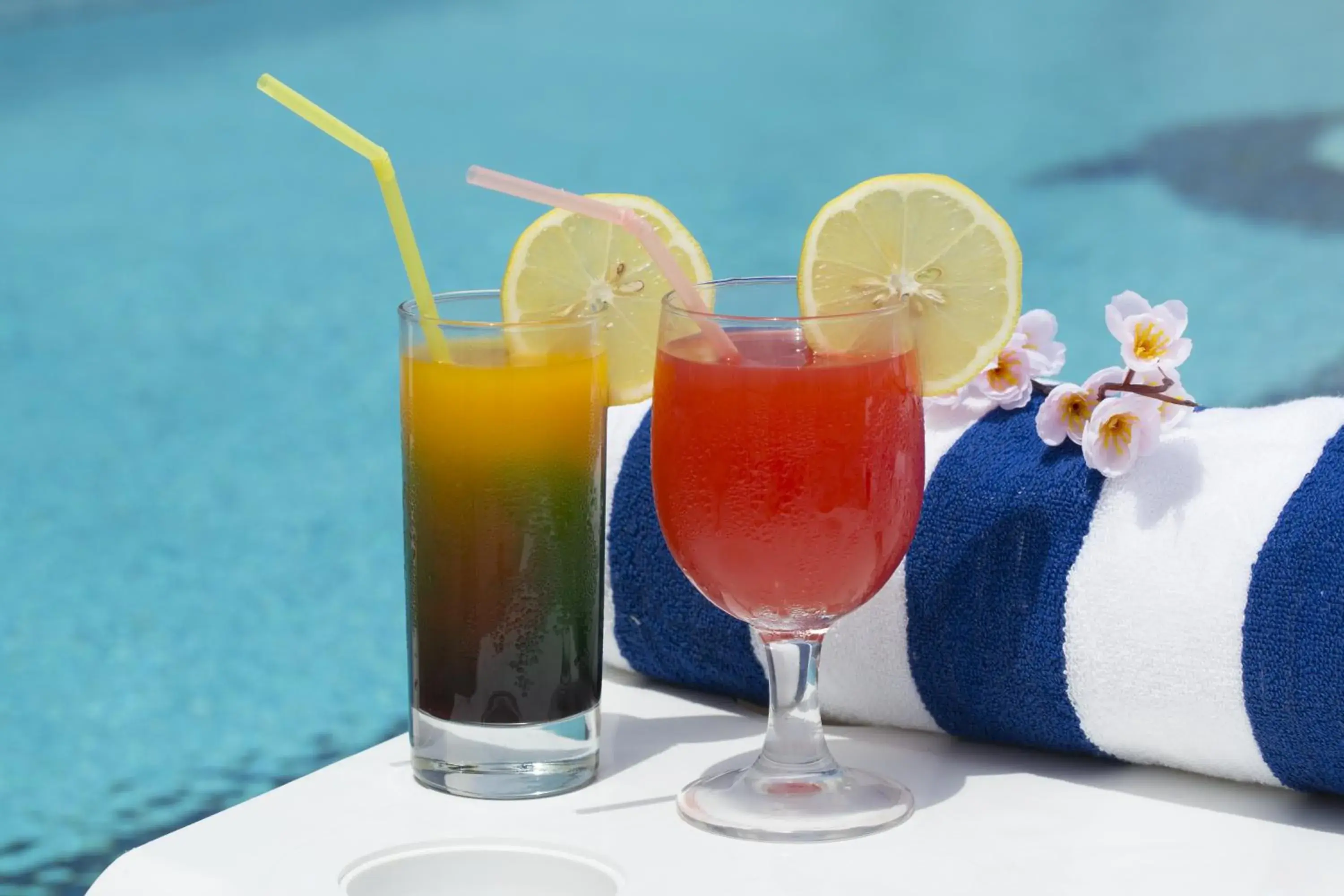 Swimming pool in Gateway Hotel Swimming pool in Gateway Hotel