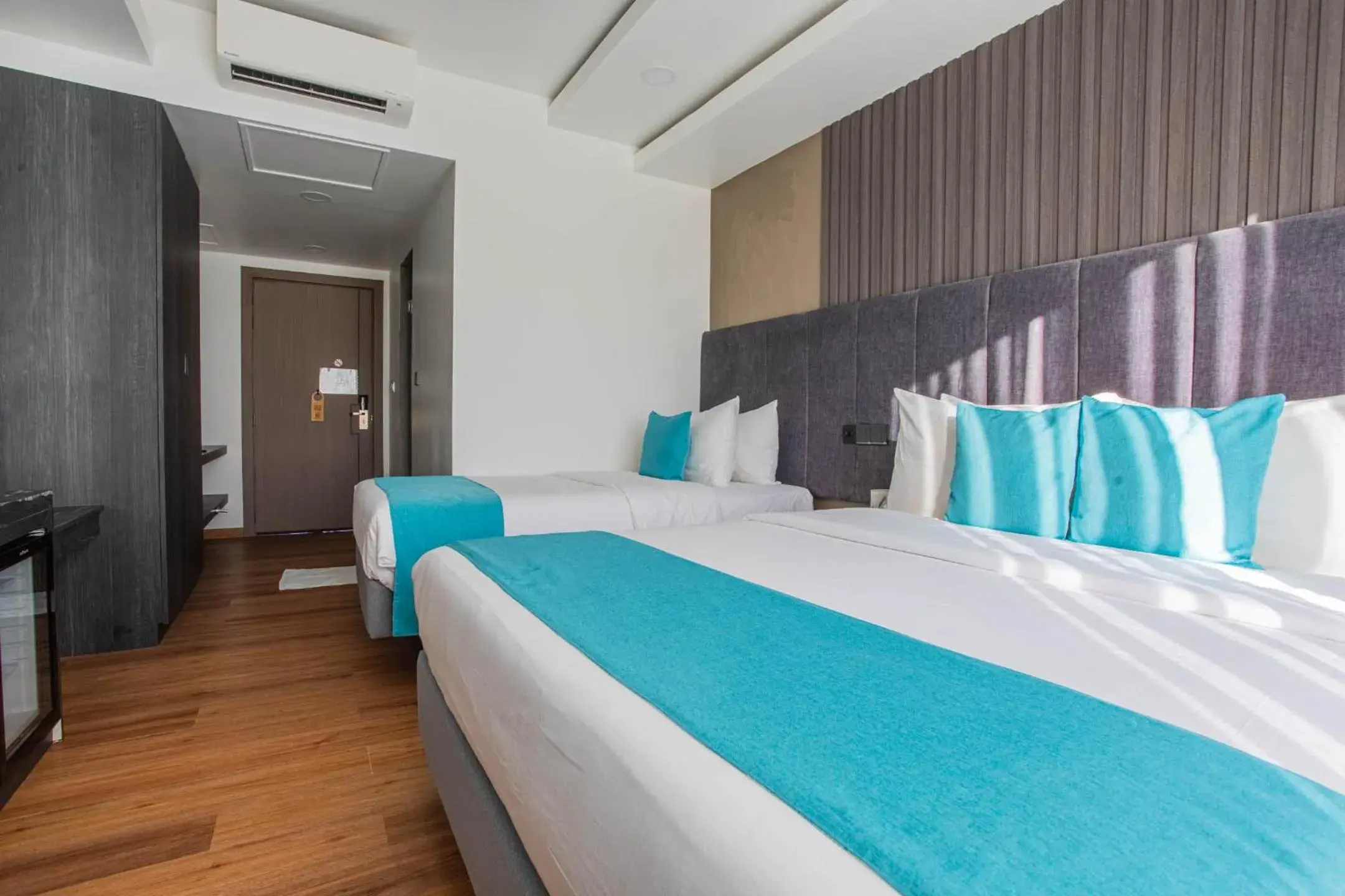 Bedroom, Bed in Whaleshark Beach Bedroom, Bed in Whaleshark Beach