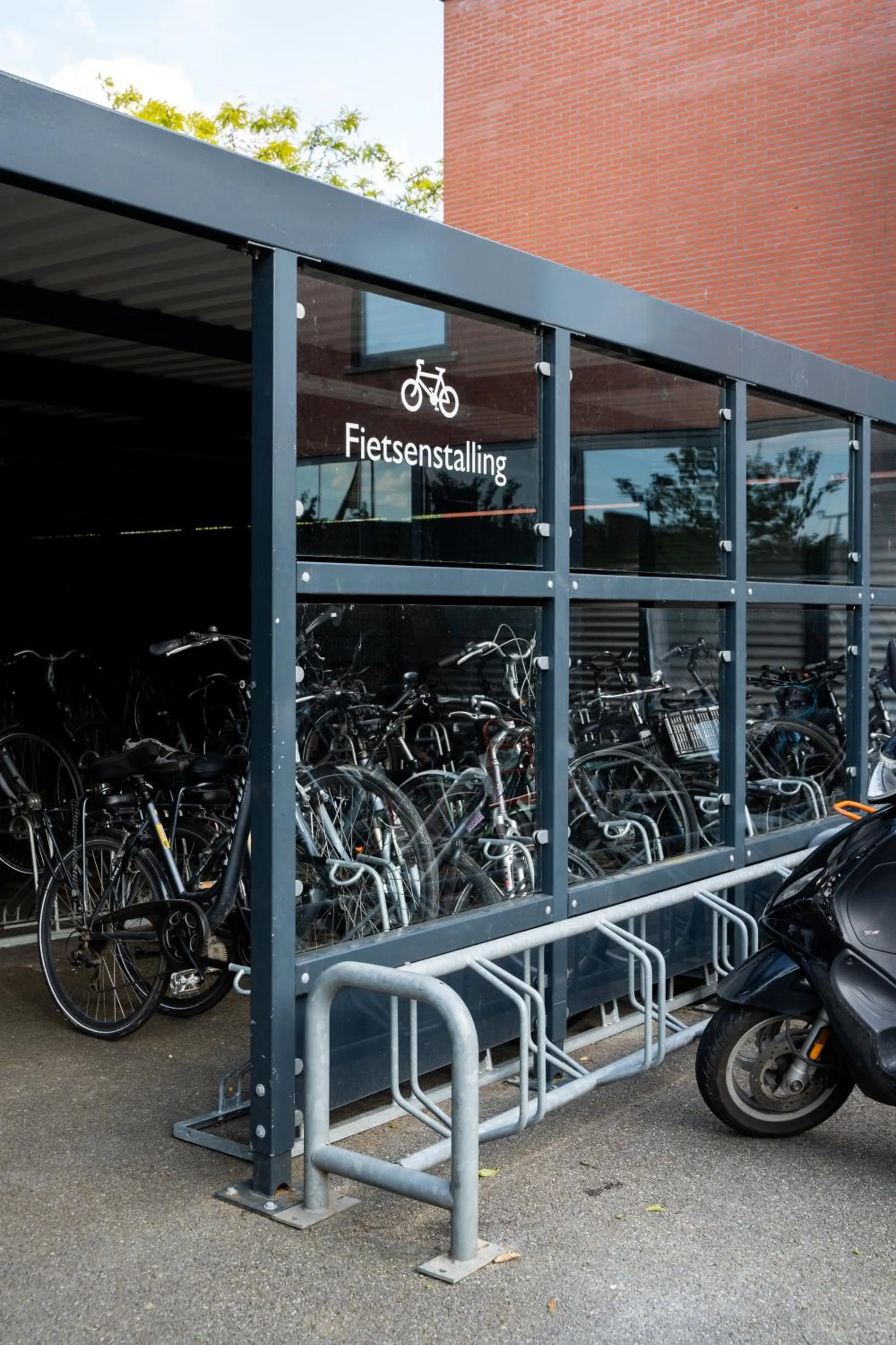 Cycling in Hotel Van der Valk Maastricht