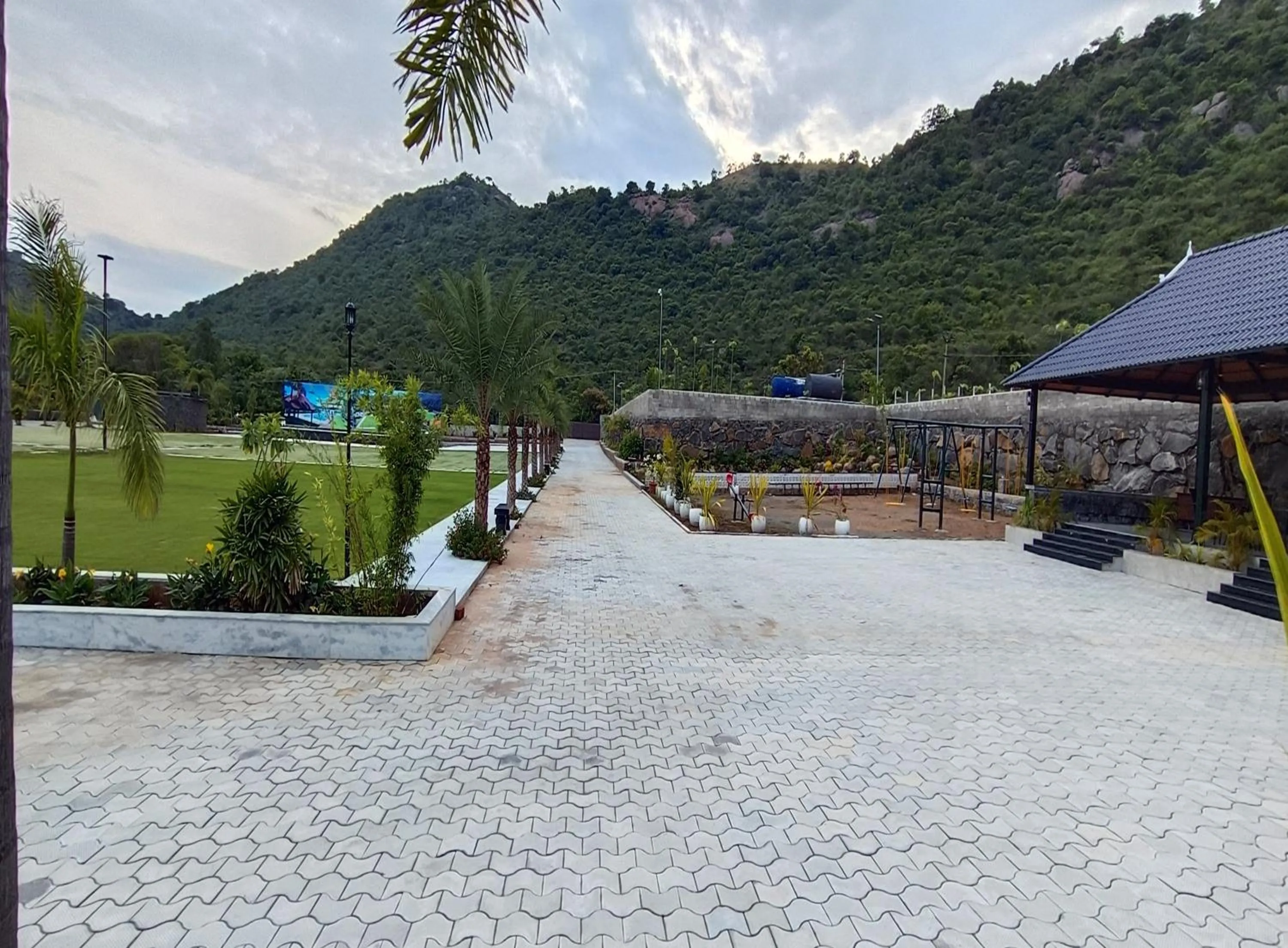 Parking in GVS Club & Forest Meadows