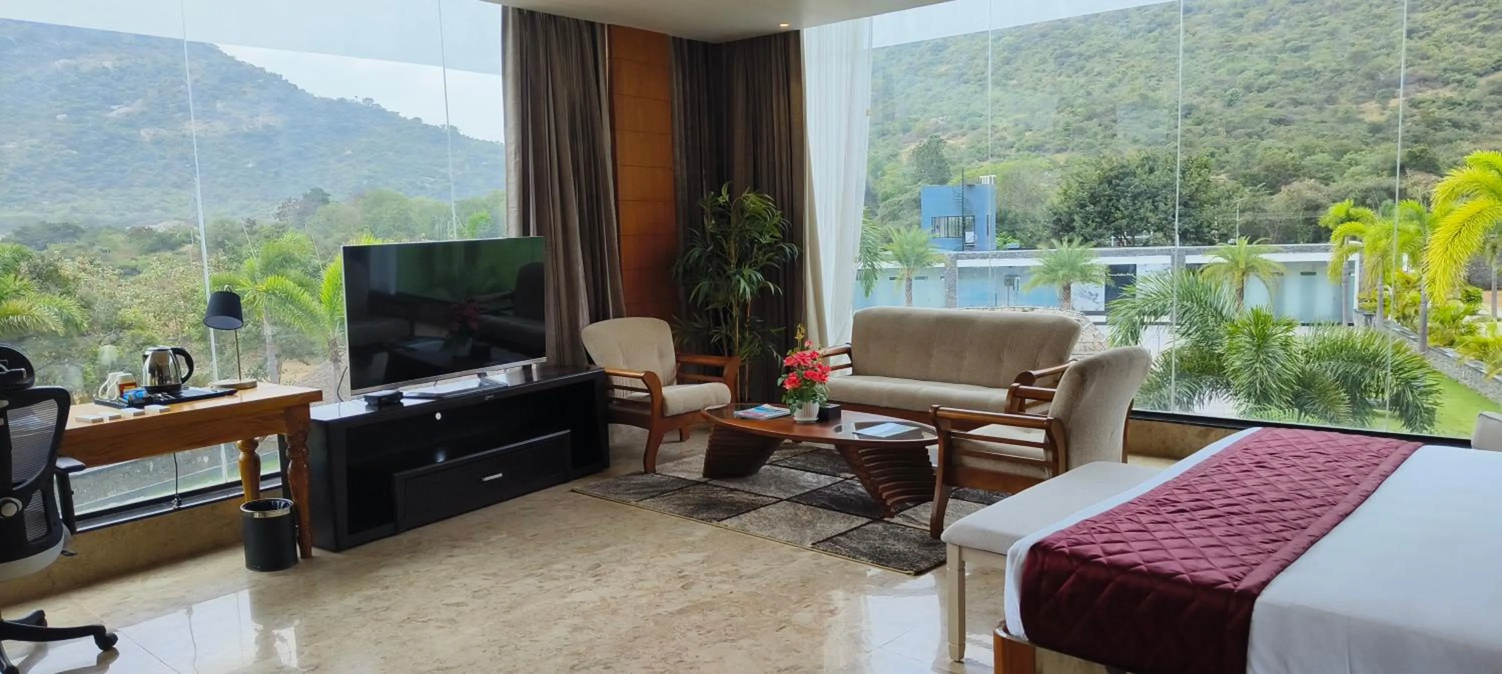 Communal lounge/ TV room in GVS Club & Forest Meadows