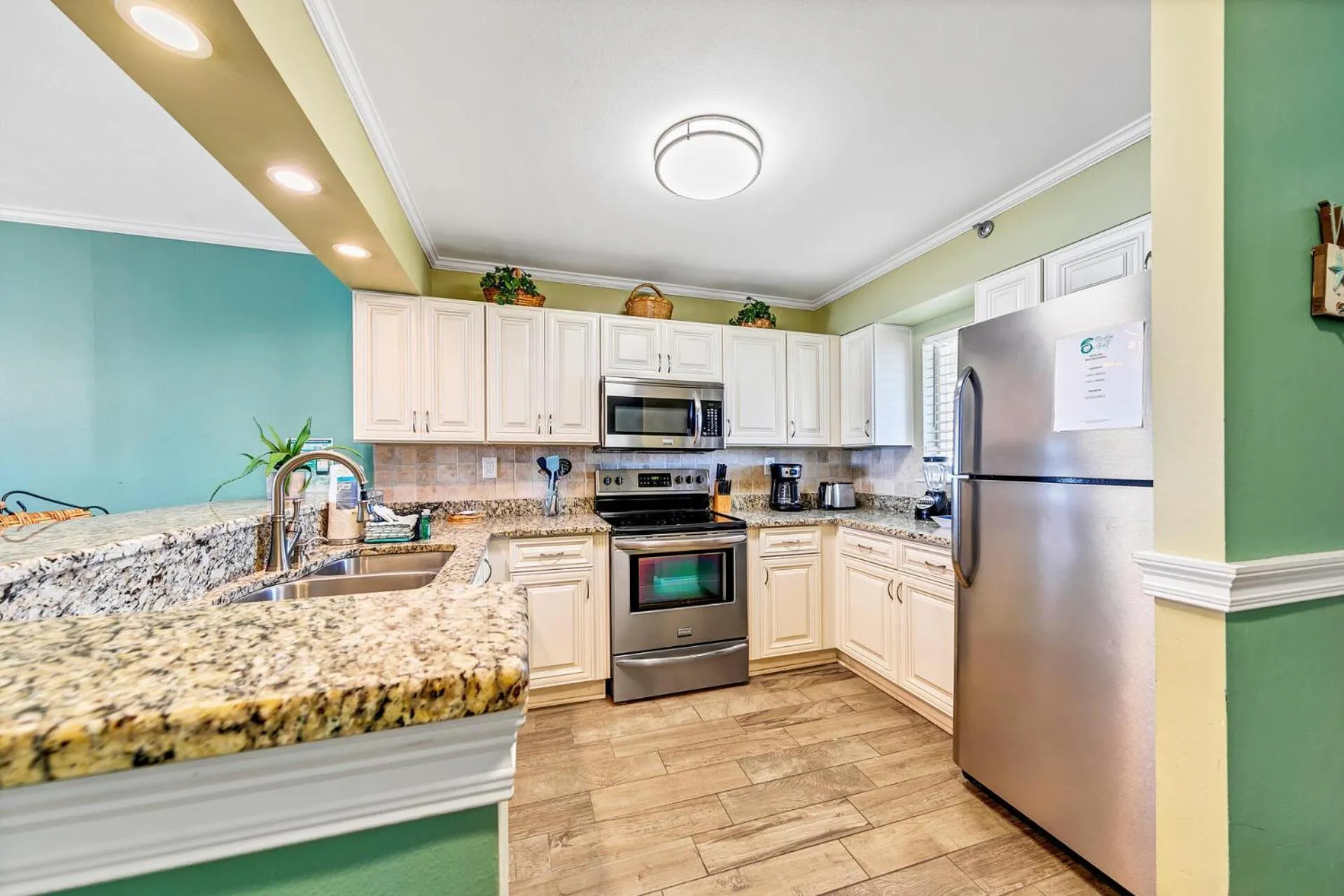 Destin on the Gulf 702 - Directly on the beach seventh floor with the best views