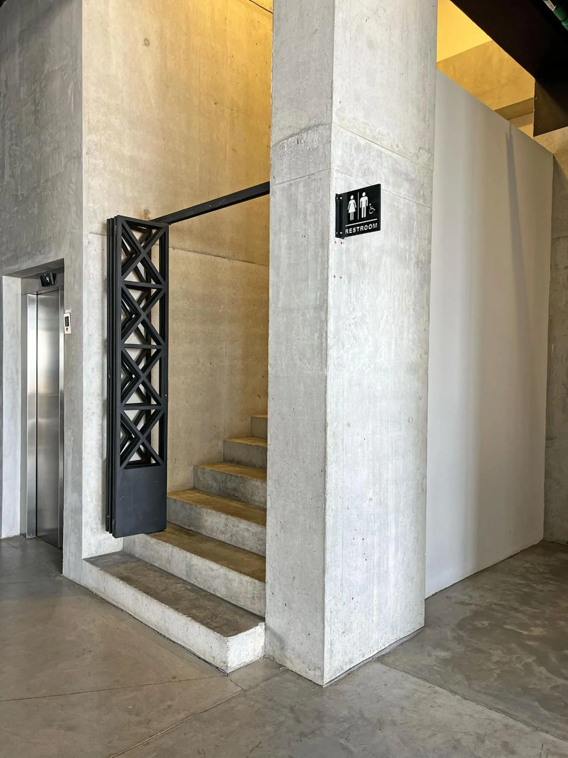elevator in Ancora Punta Mita