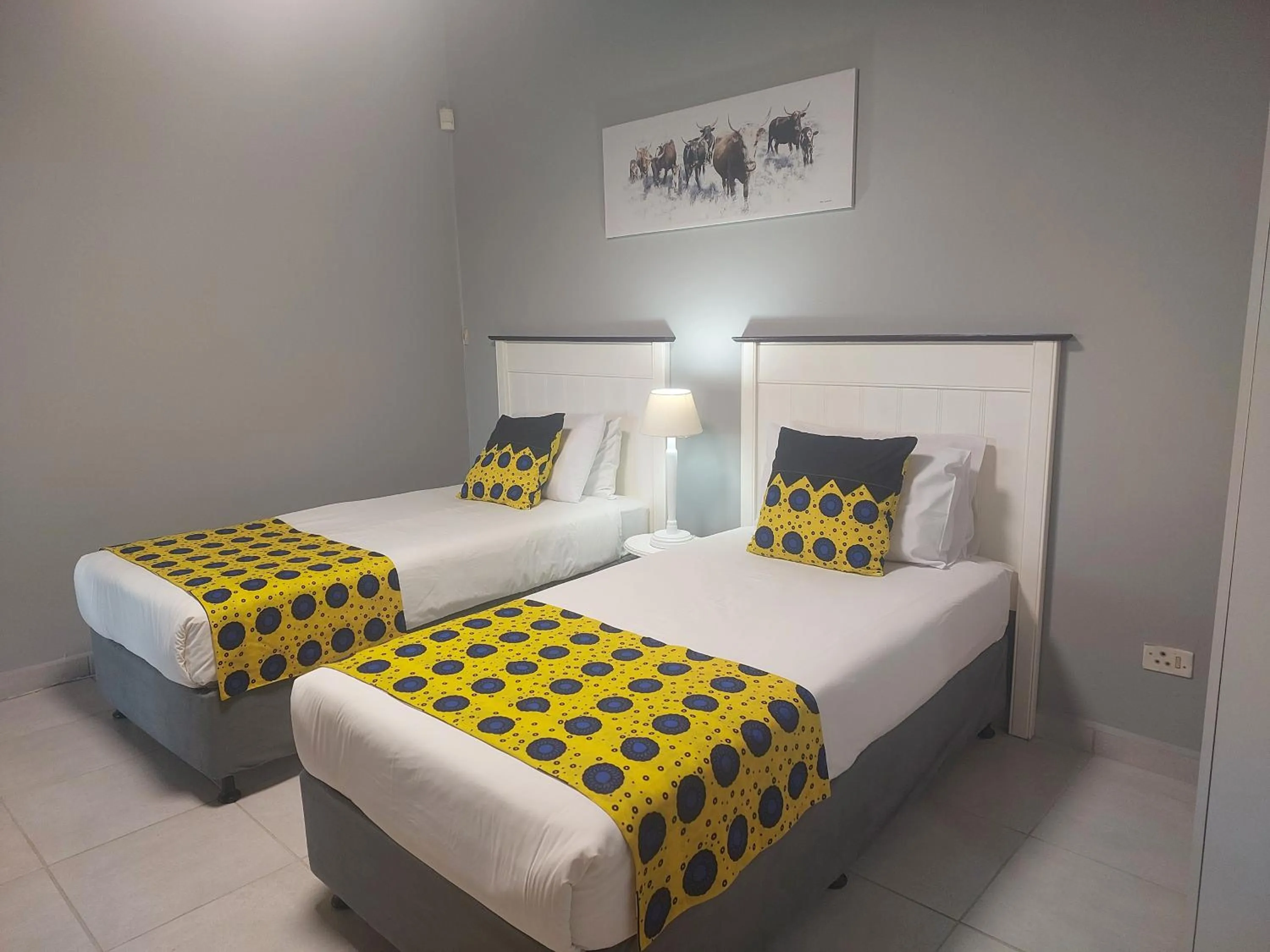 Bed in Fairway Guest Lodge