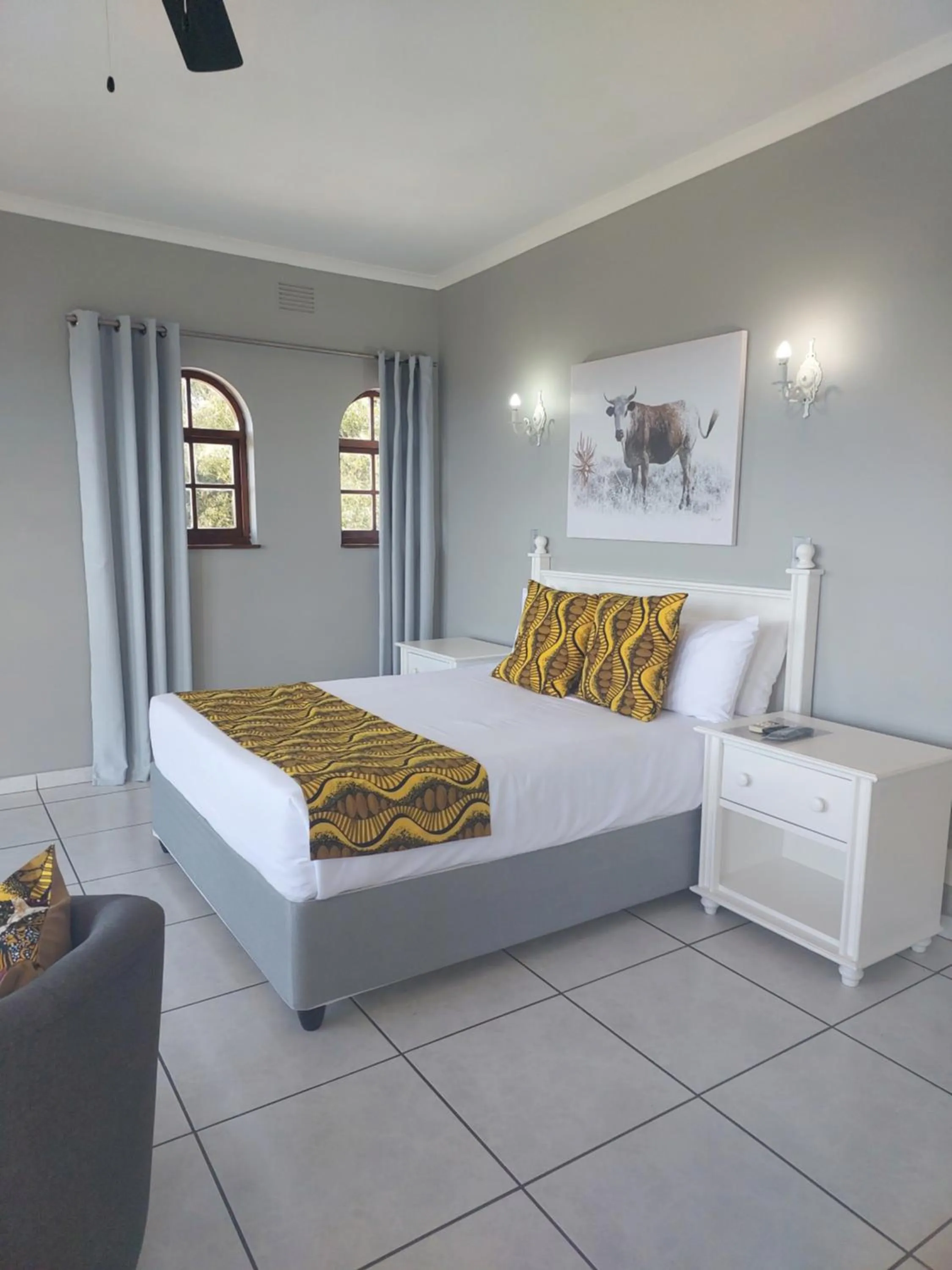 Bed in Fairway Guest Lodge