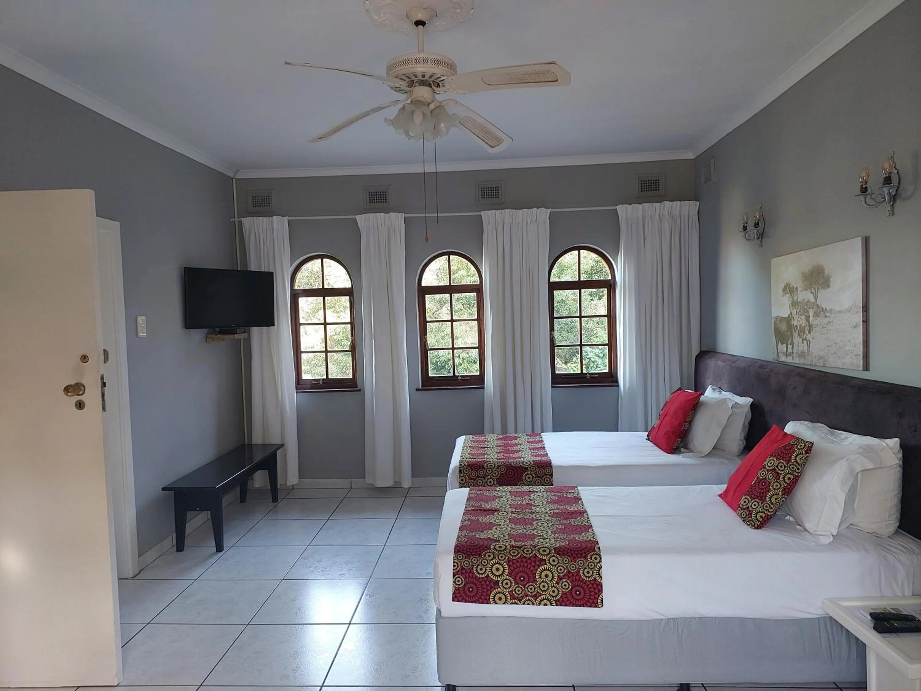 Bed in Fairway Guest Lodge