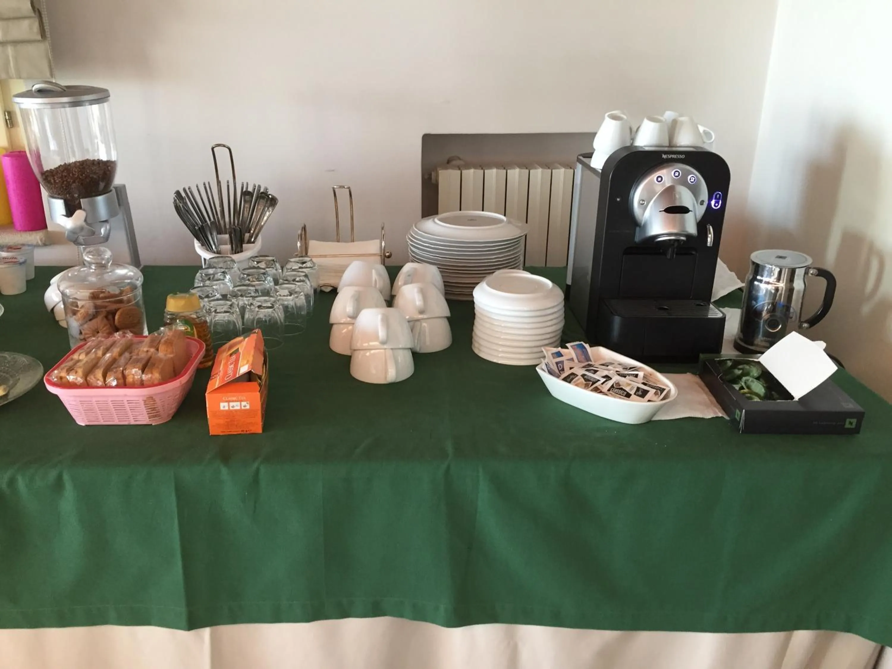 Italian breakfast in B&B Relais Del Senatore