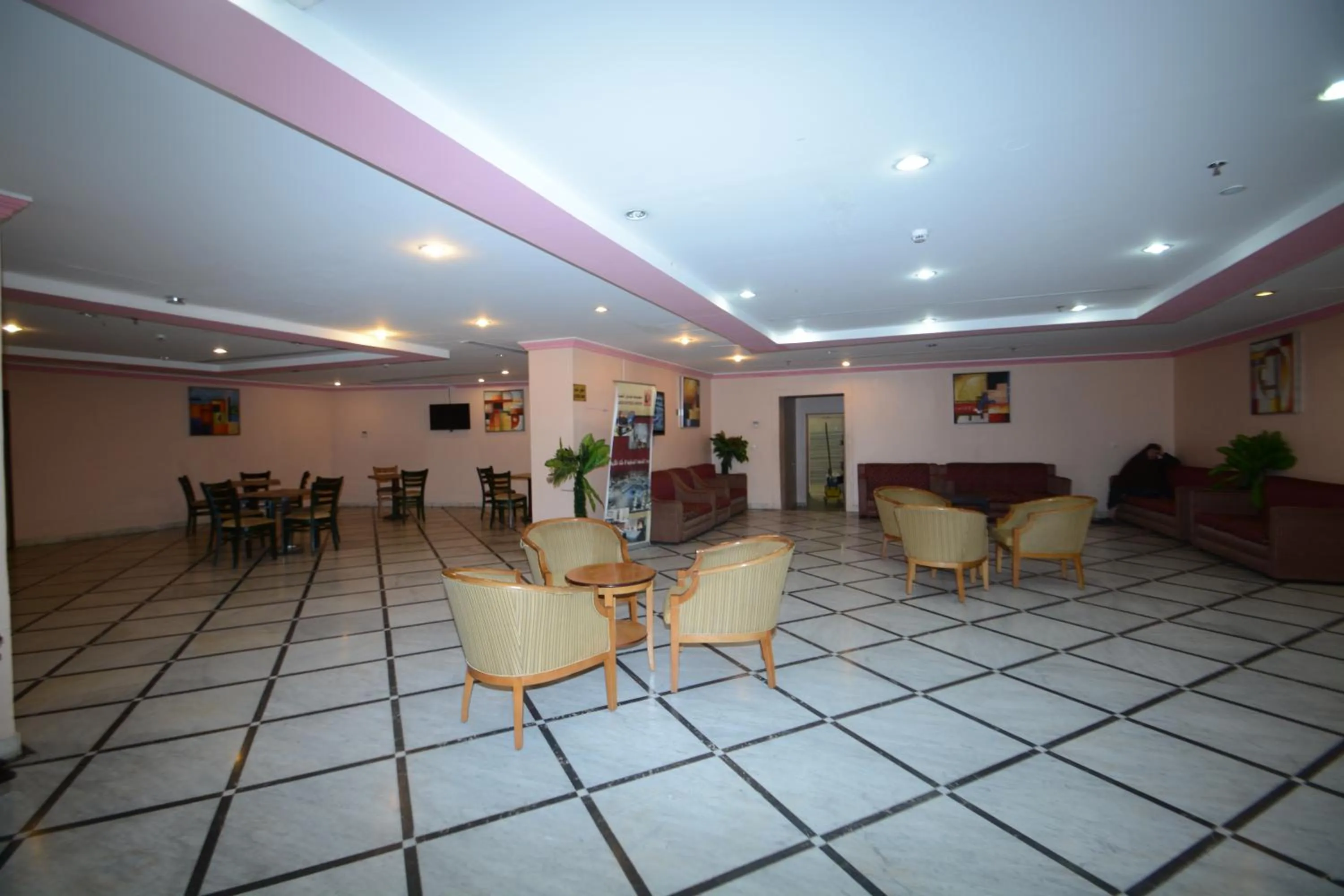 Seating area in Riyadh Al Deafah Hotel