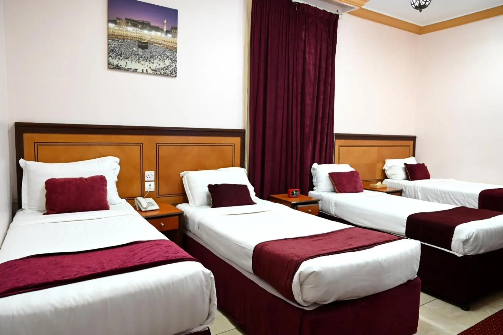 Bed in Nada Al Deafah Hotel