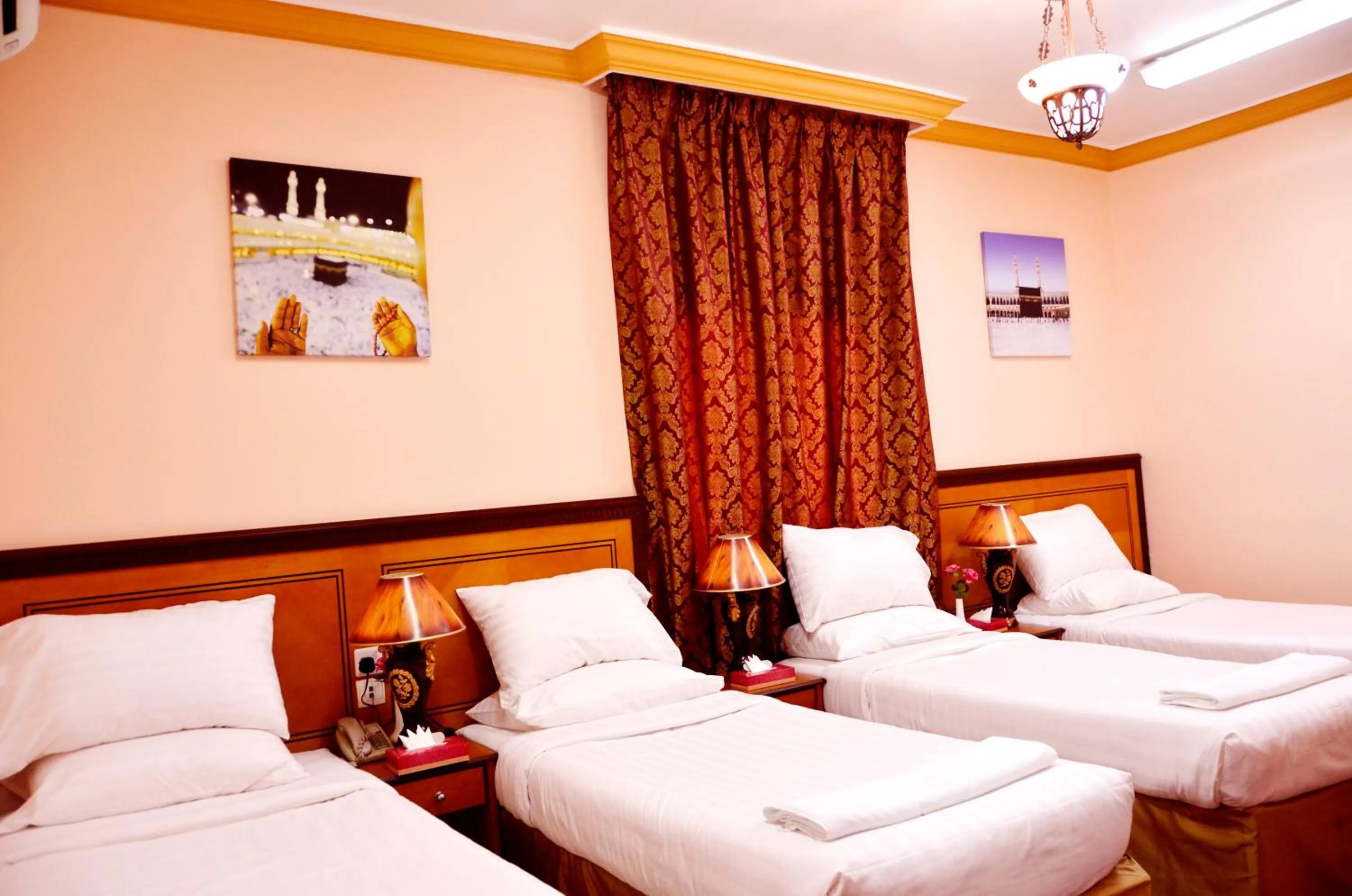 Bedroom in Nada Al Deafah Hotel