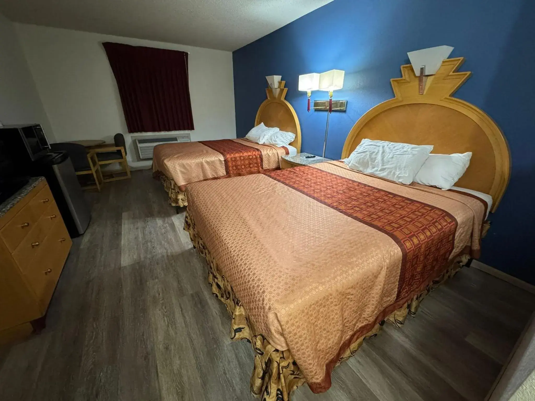 Bedroom, Bed in Express inn Junction city Bedroom, Bed in Express inn Junction city