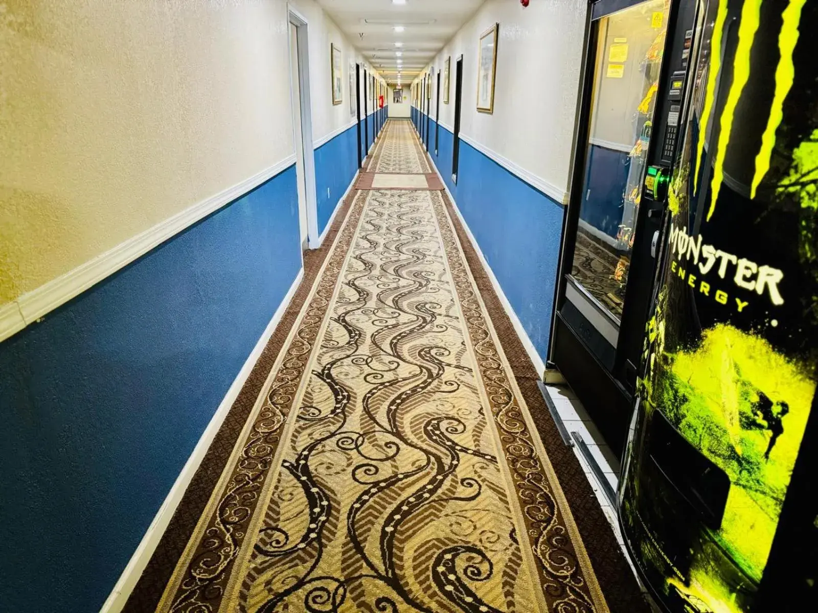 Property building in Express inn Junction city Property building in Express inn Junction city