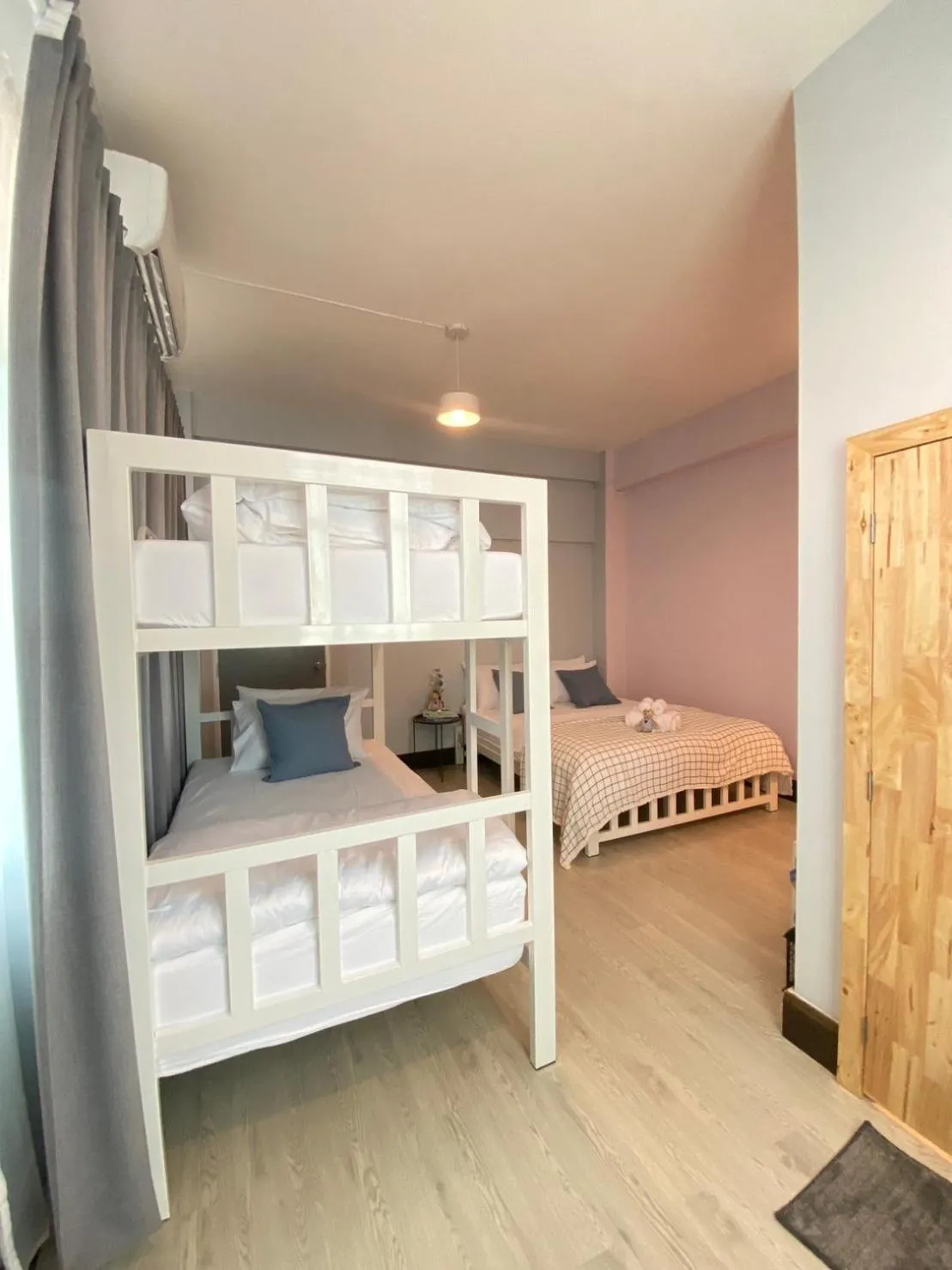 Bed in Triple J hotel Trang