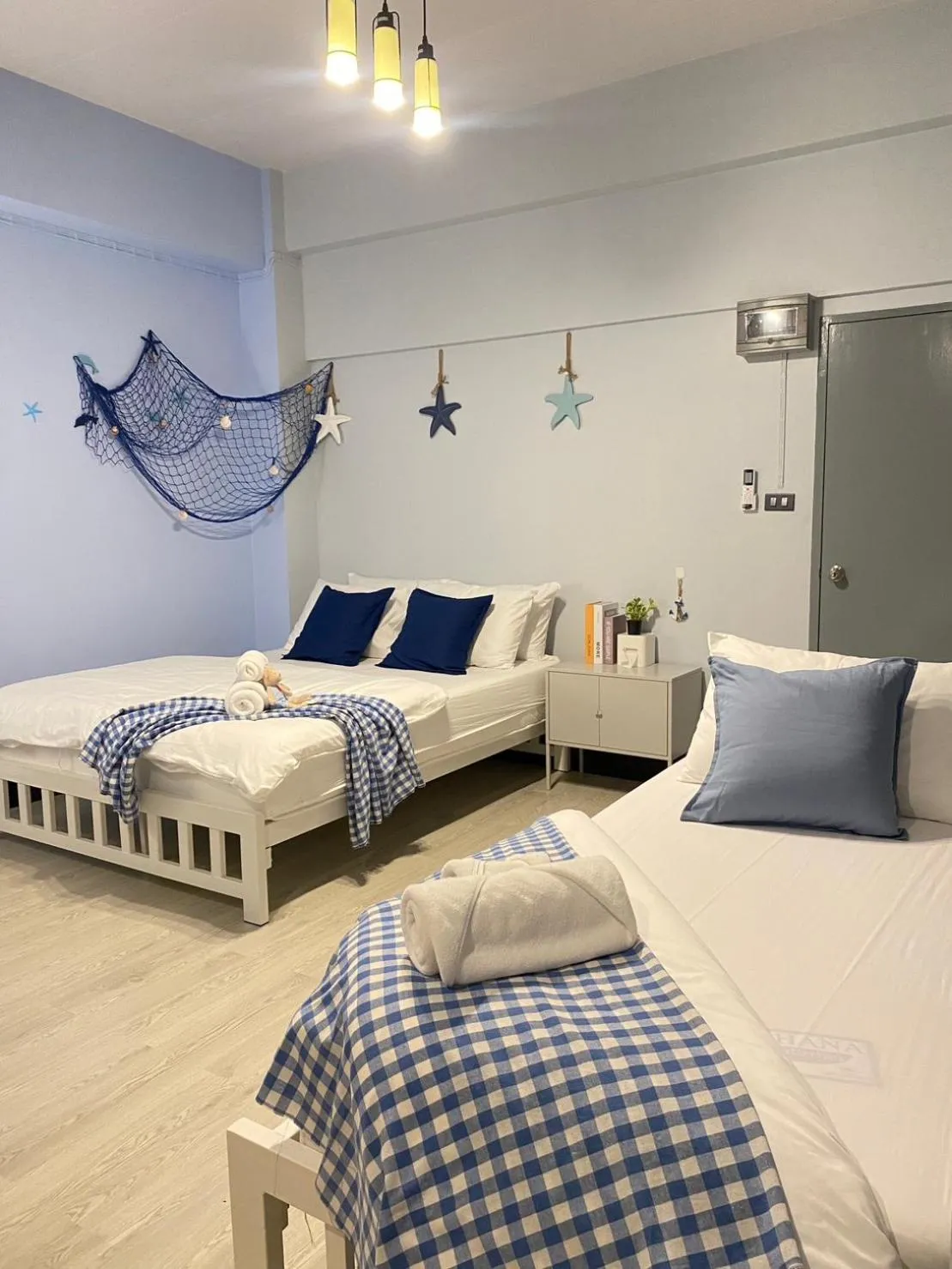 Bed in Triple J hotel Trang