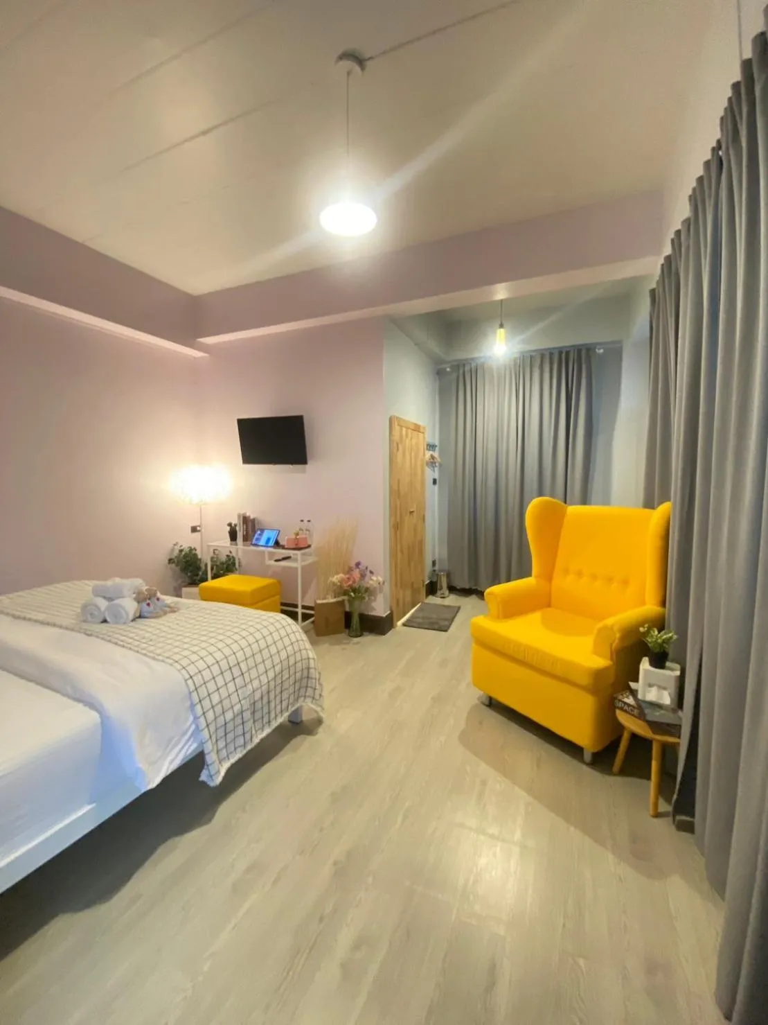 Bed in Triple J hotel Trang