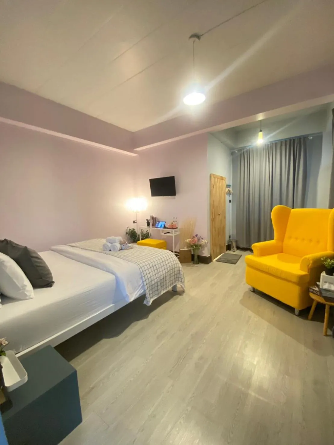 Bed in Triple J hotel Trang