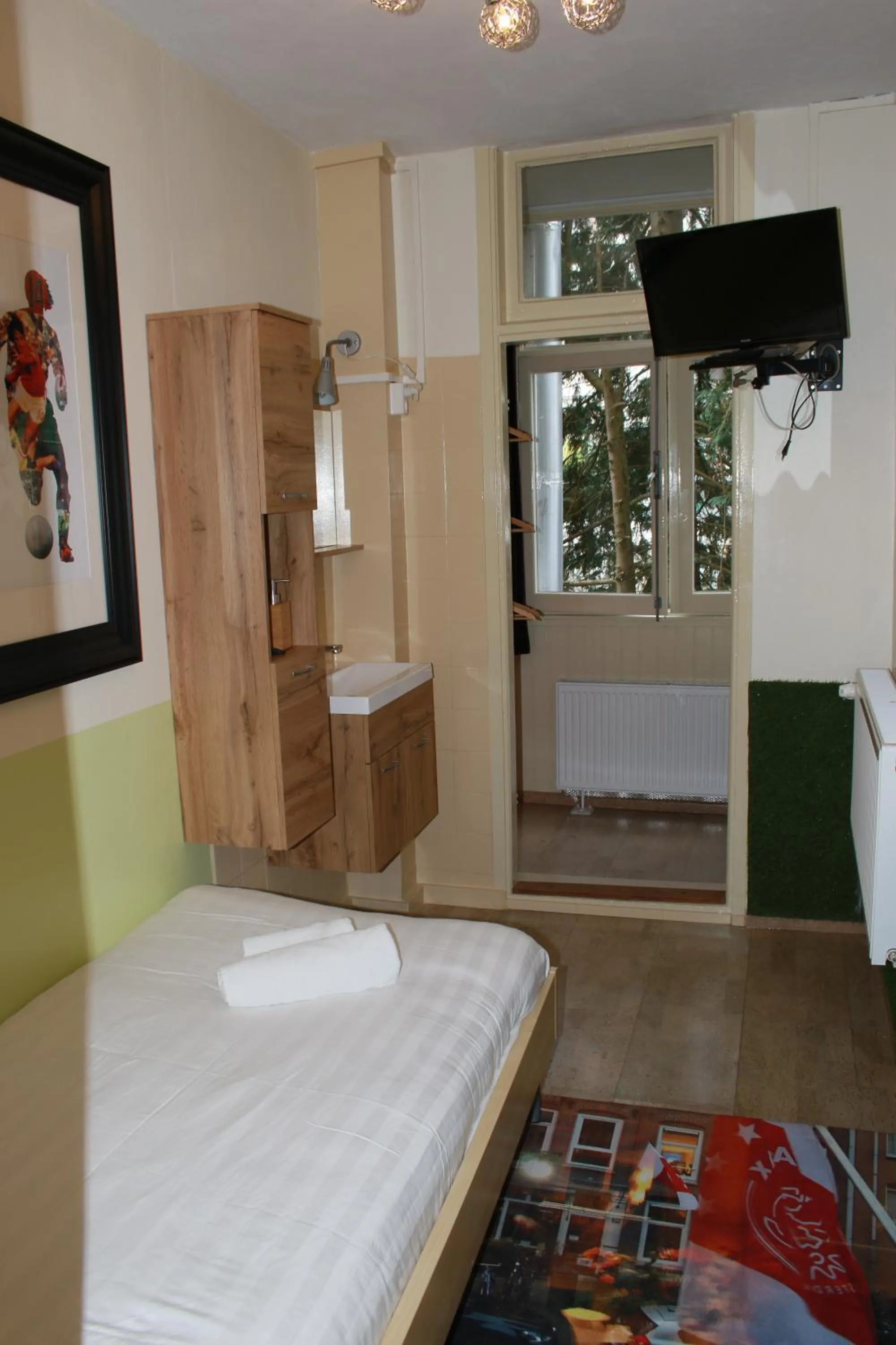 Bed in Bicycle Hotel Amsterdam