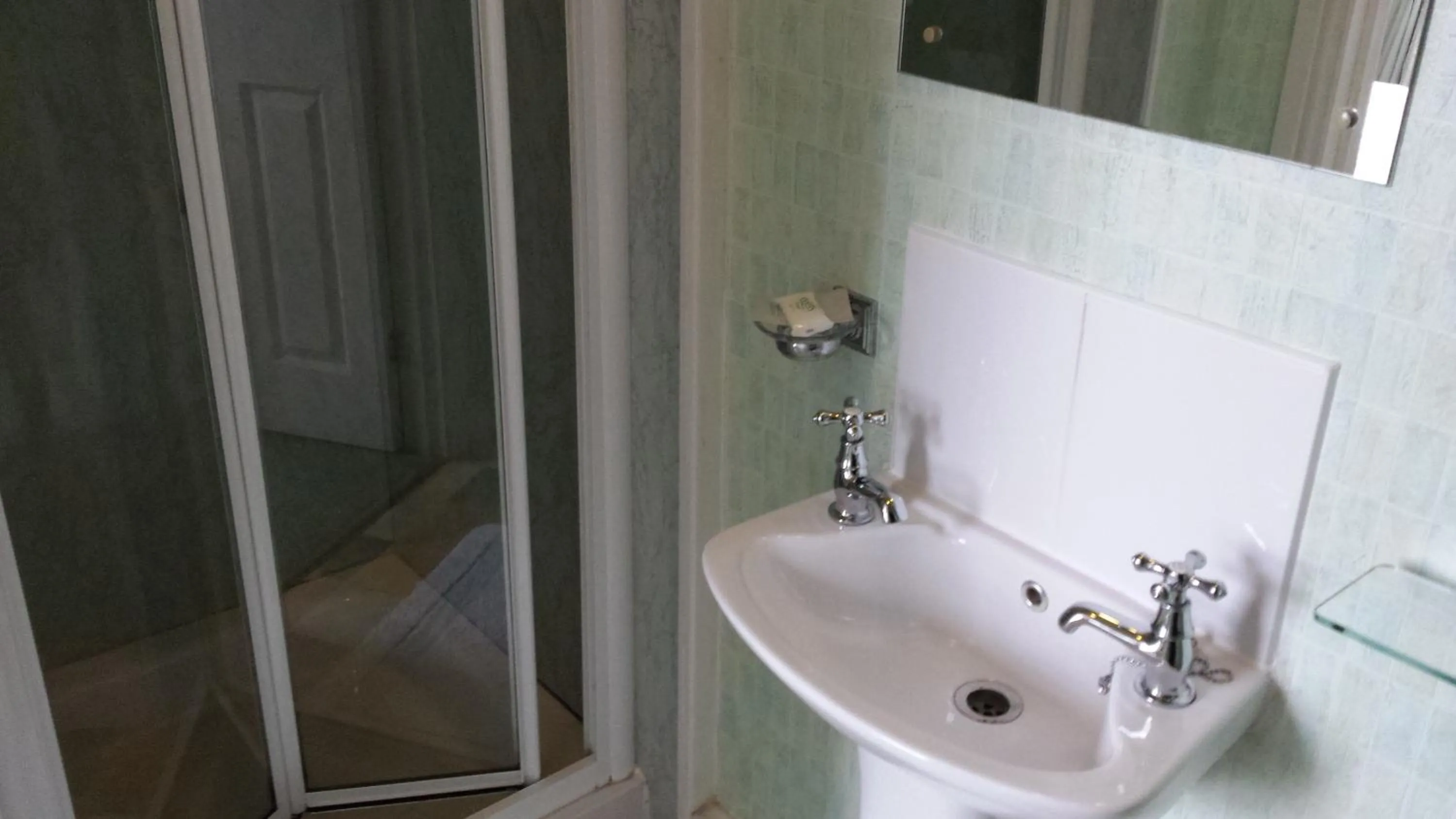 Bathroom in Bluestones