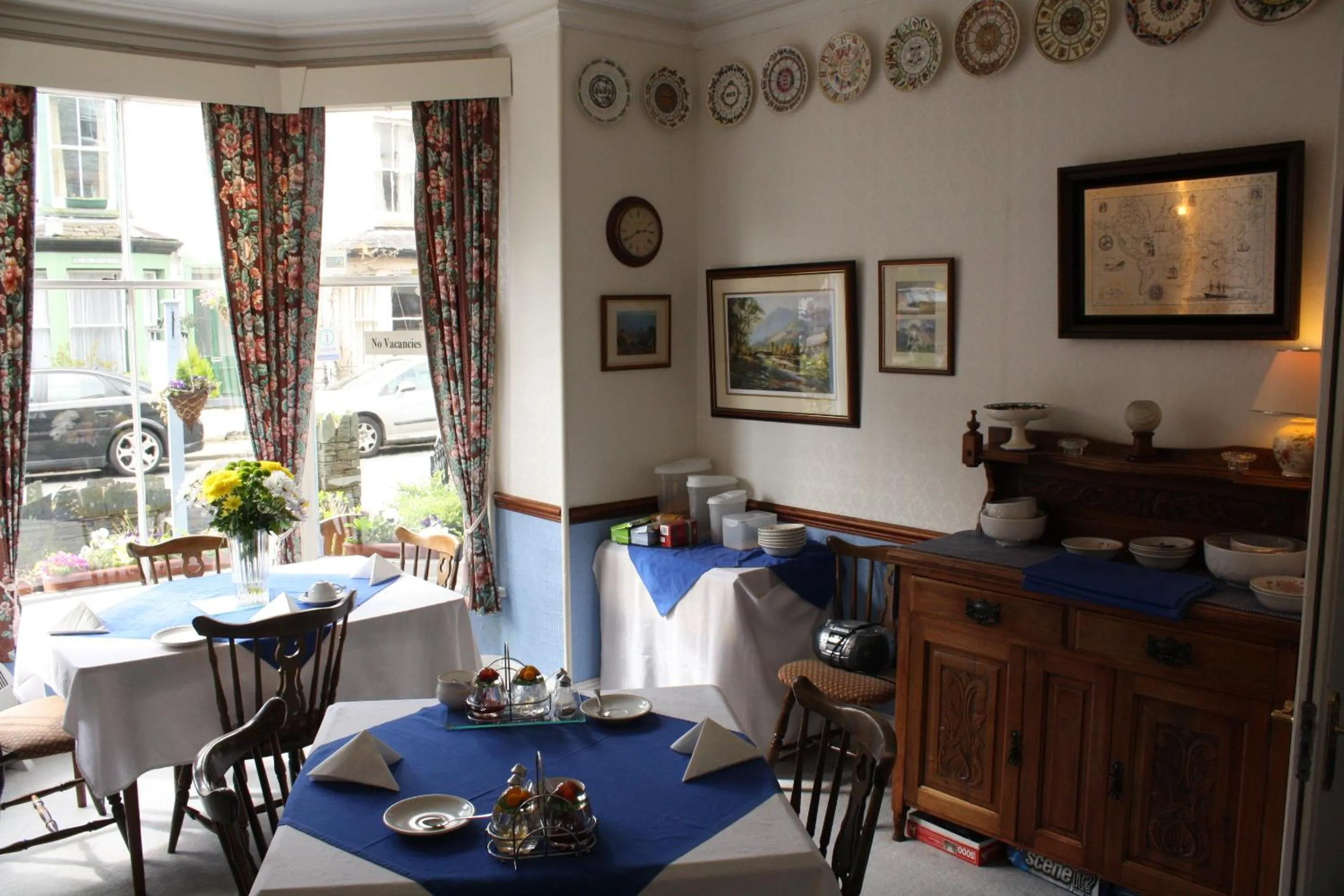 Restaurant/places to eat in Bluestones