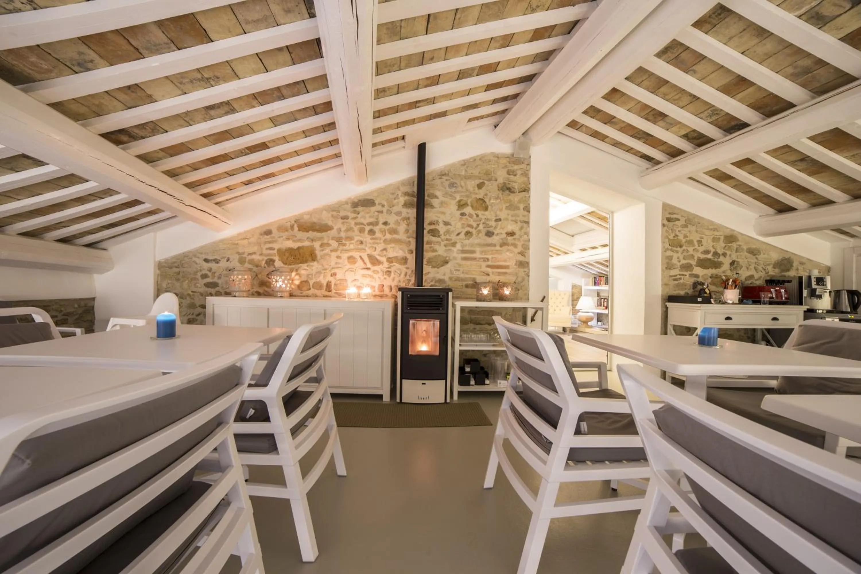 Communal lounge/ TV room in Residenza Amblingh