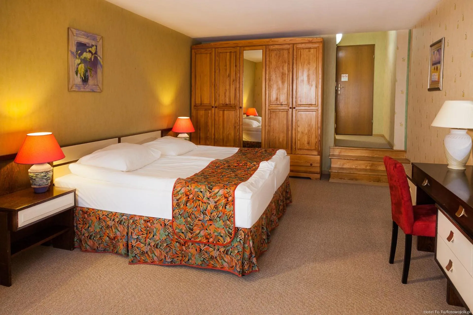 Bed in To Tu