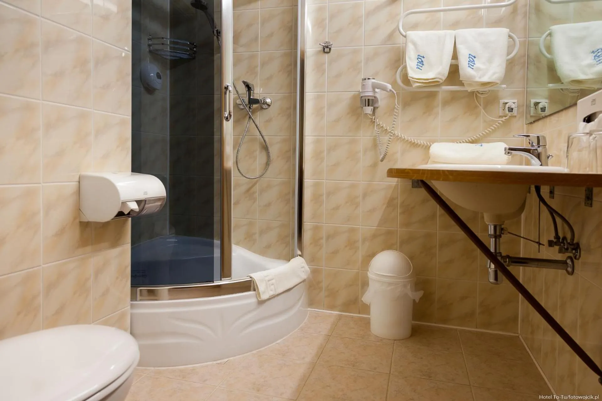 Bathroom in To Tu