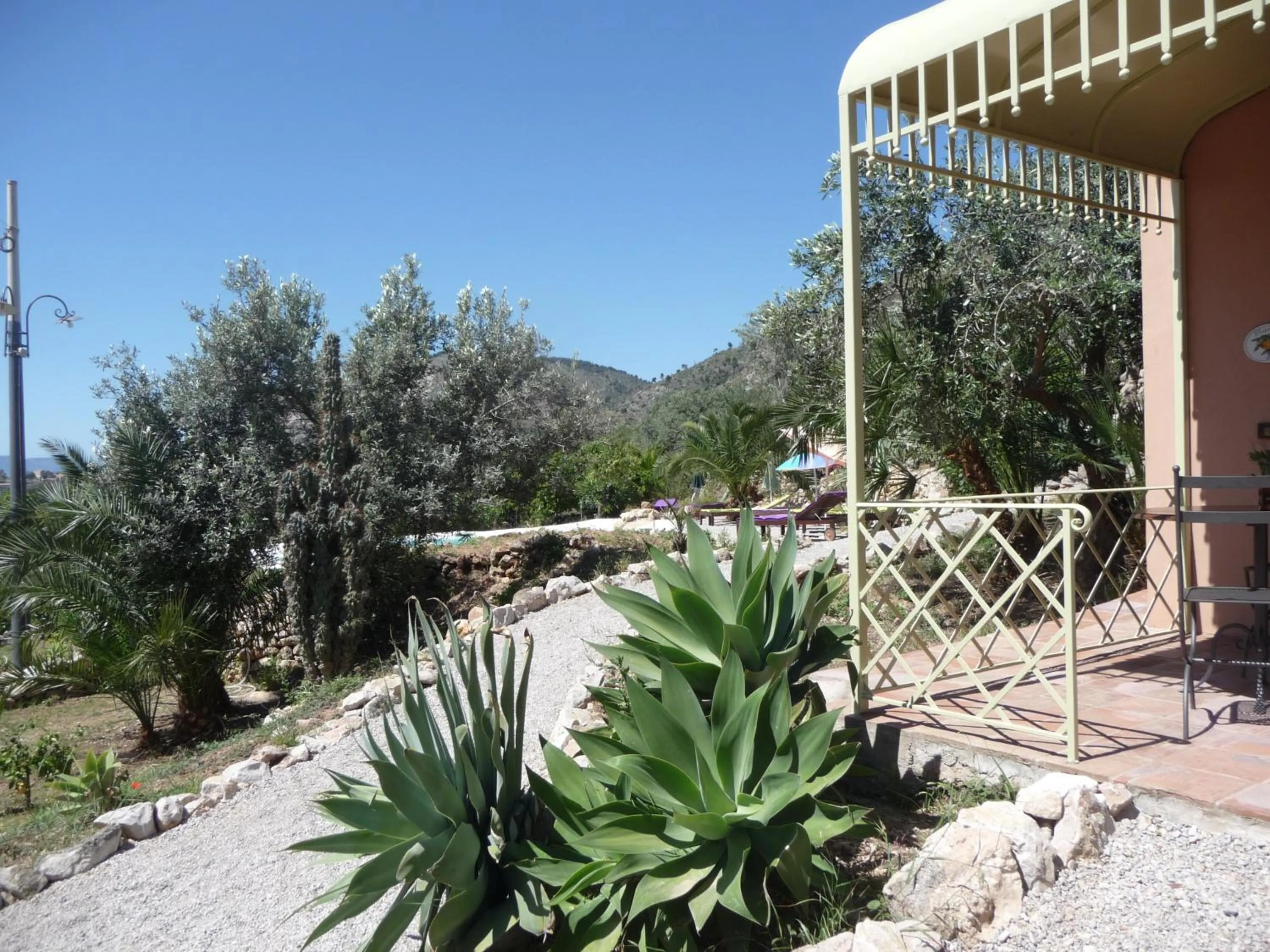 Day in Villa Paladino Solunto