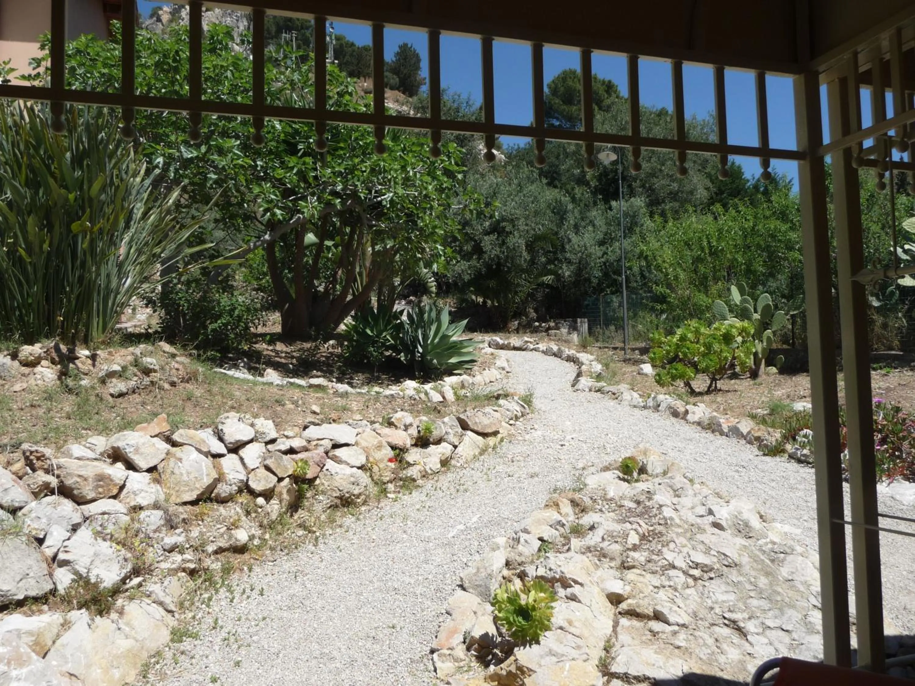 Day in Villa Paladino Solunto