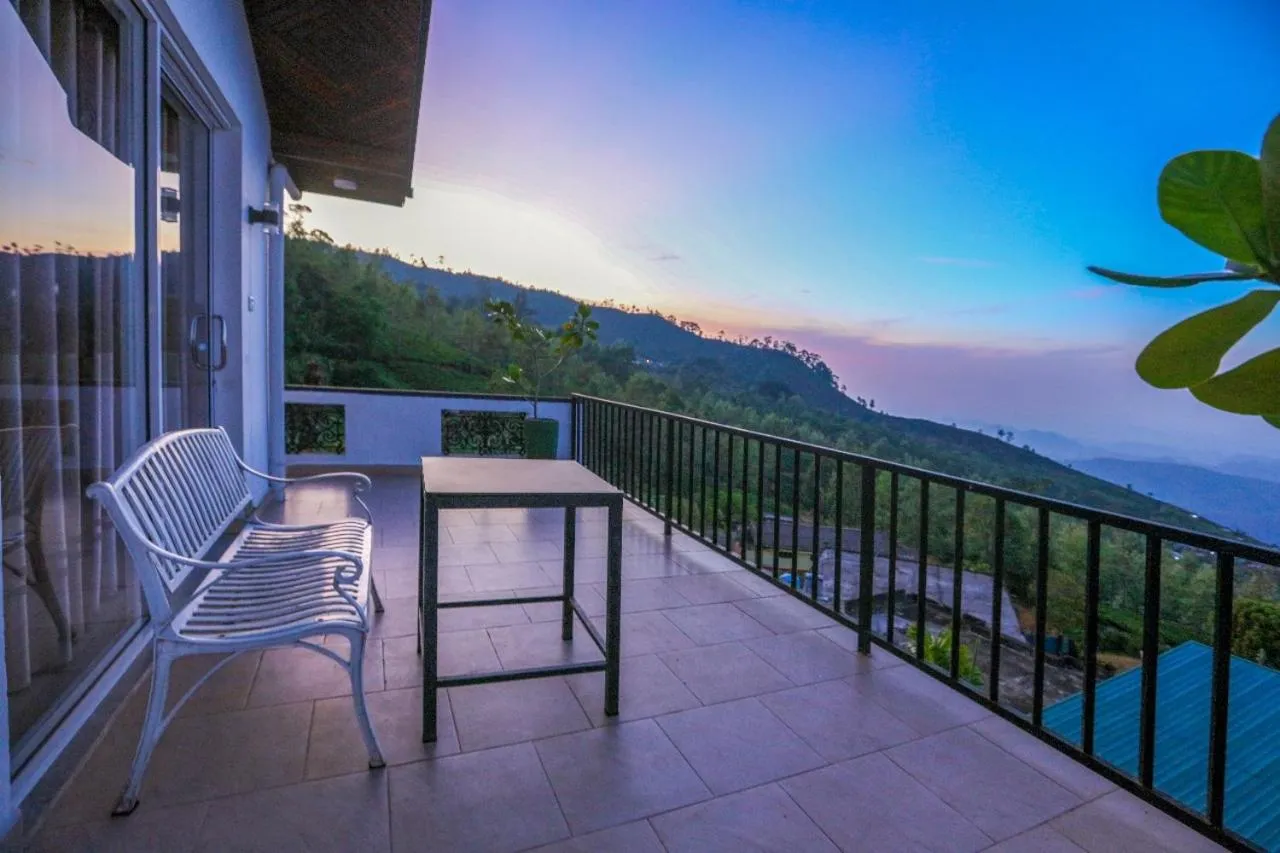 Srilak View Holiday Inn