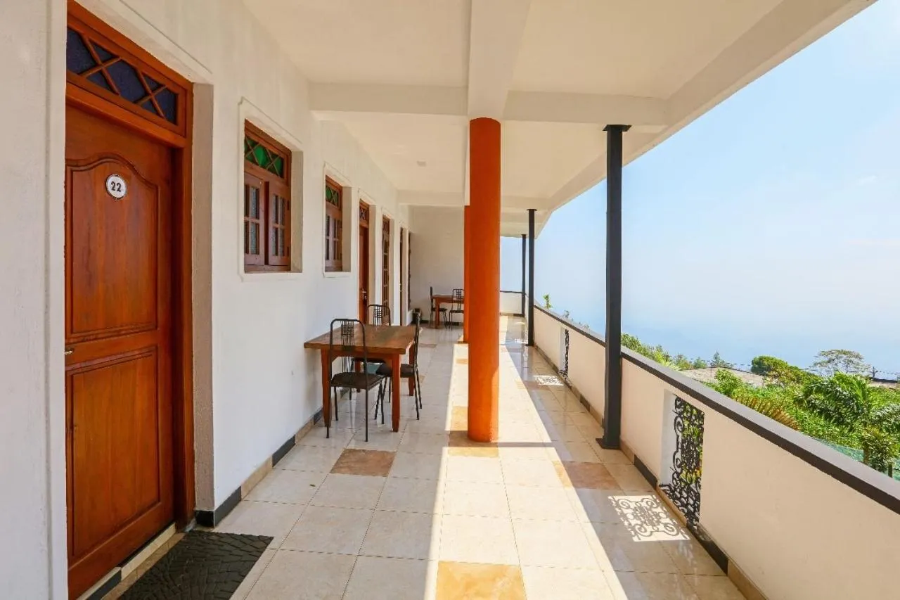 Srilak View Holiday Inn