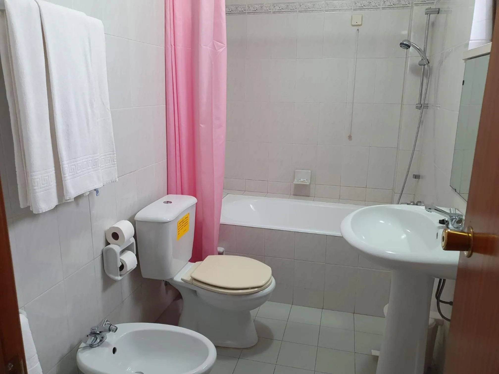 Bathroom in Hotel Peninsular