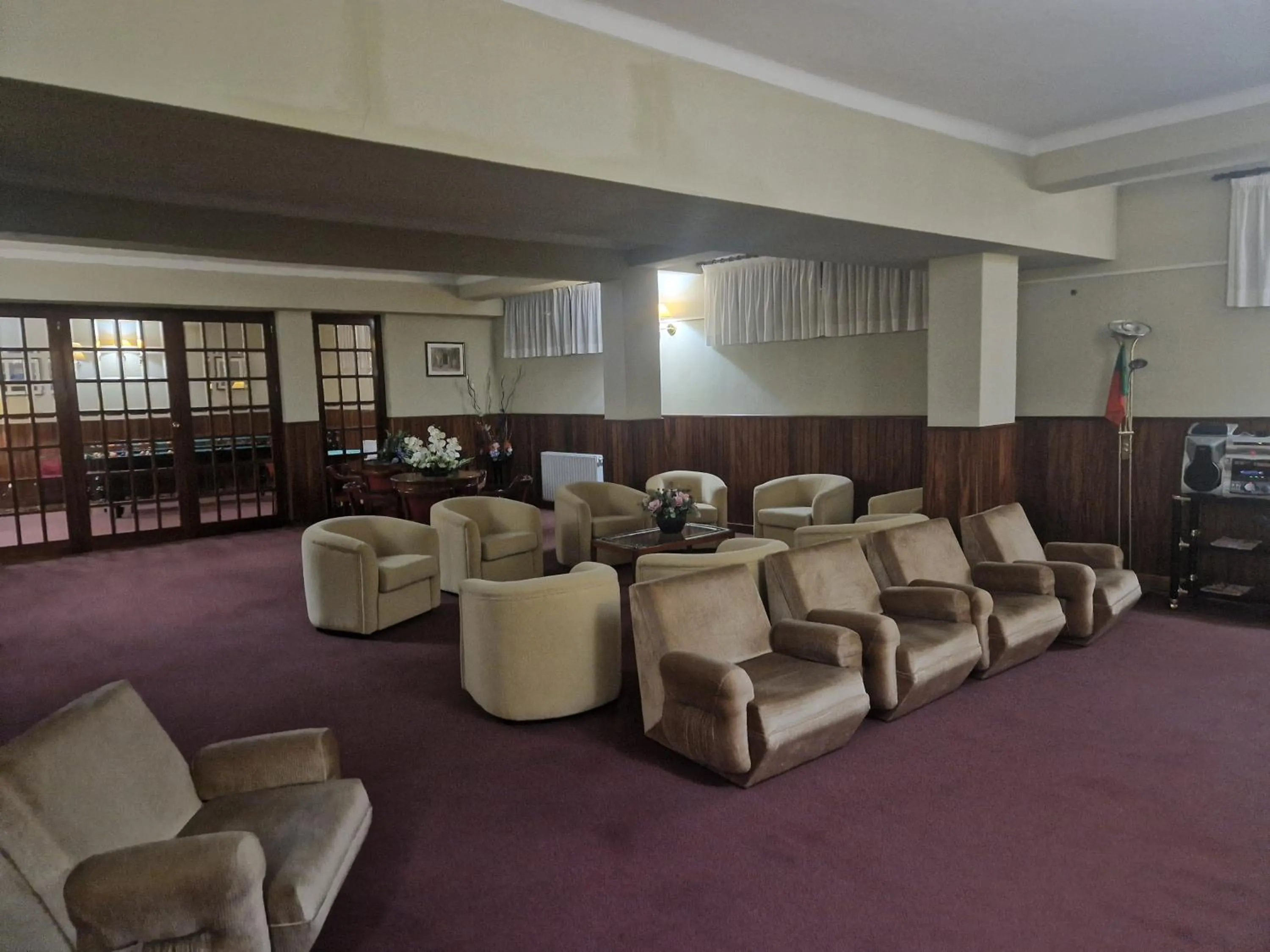 Property building in Hotel Peninsular