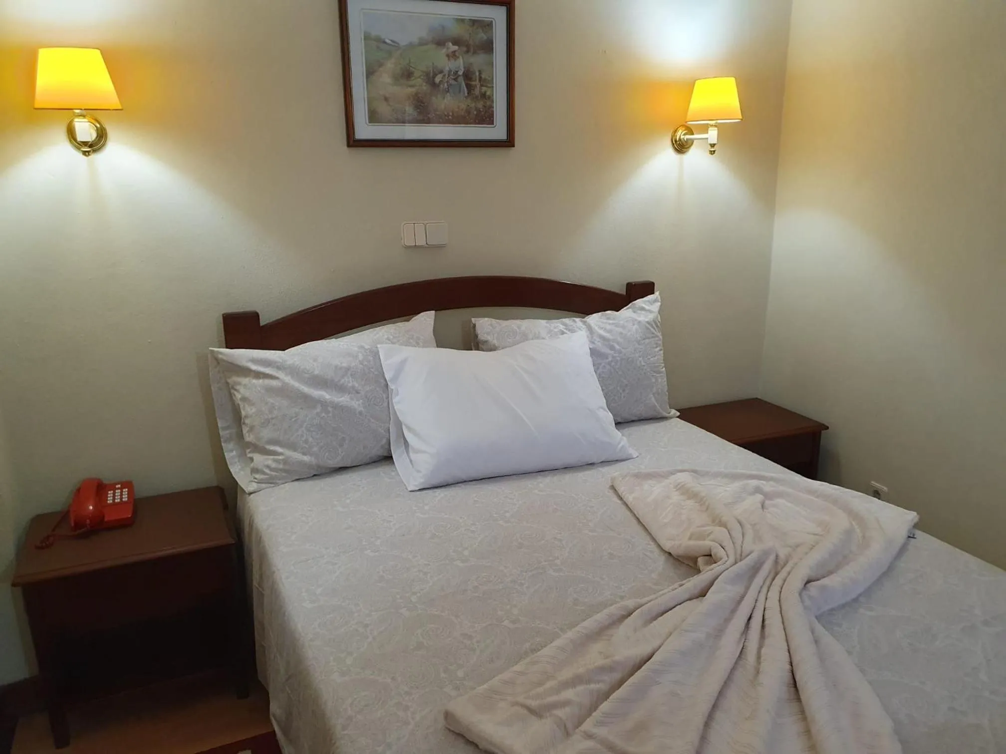 Bed in Hotel Peninsular