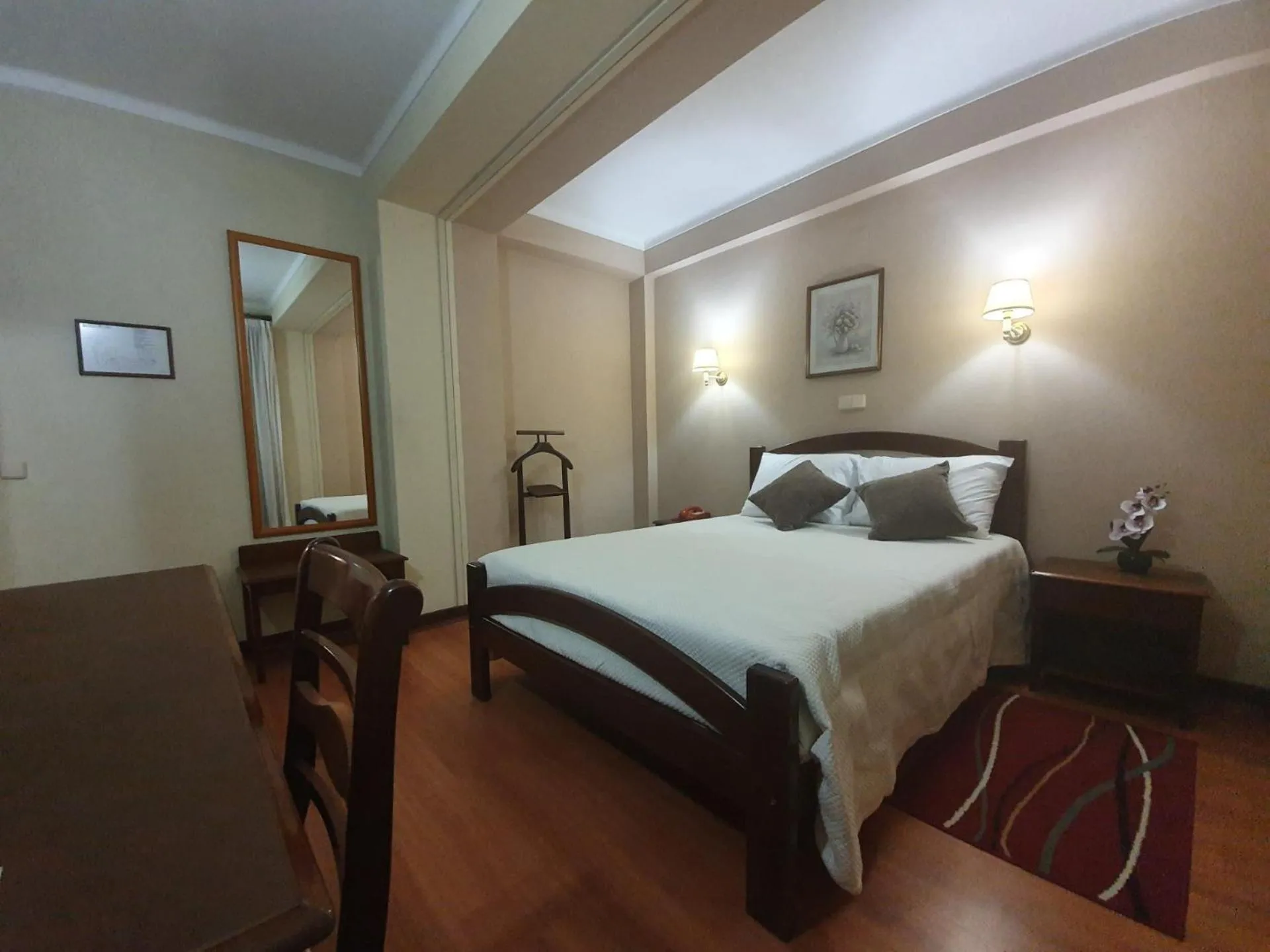 Bed in Hotel Peninsular