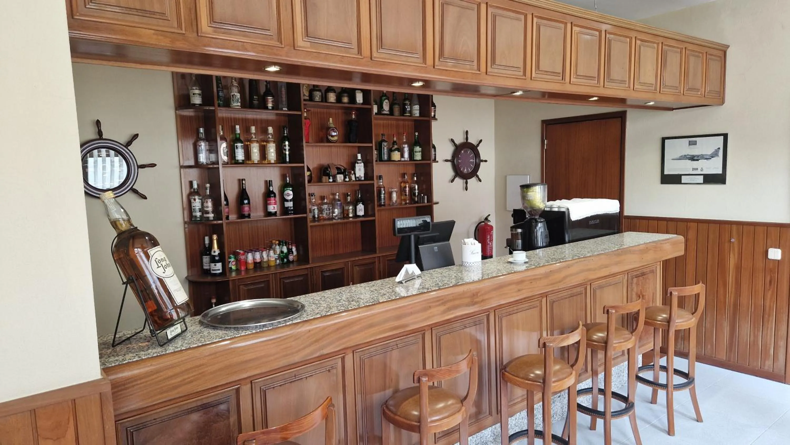 Lounge or bar in Hotel Peninsular