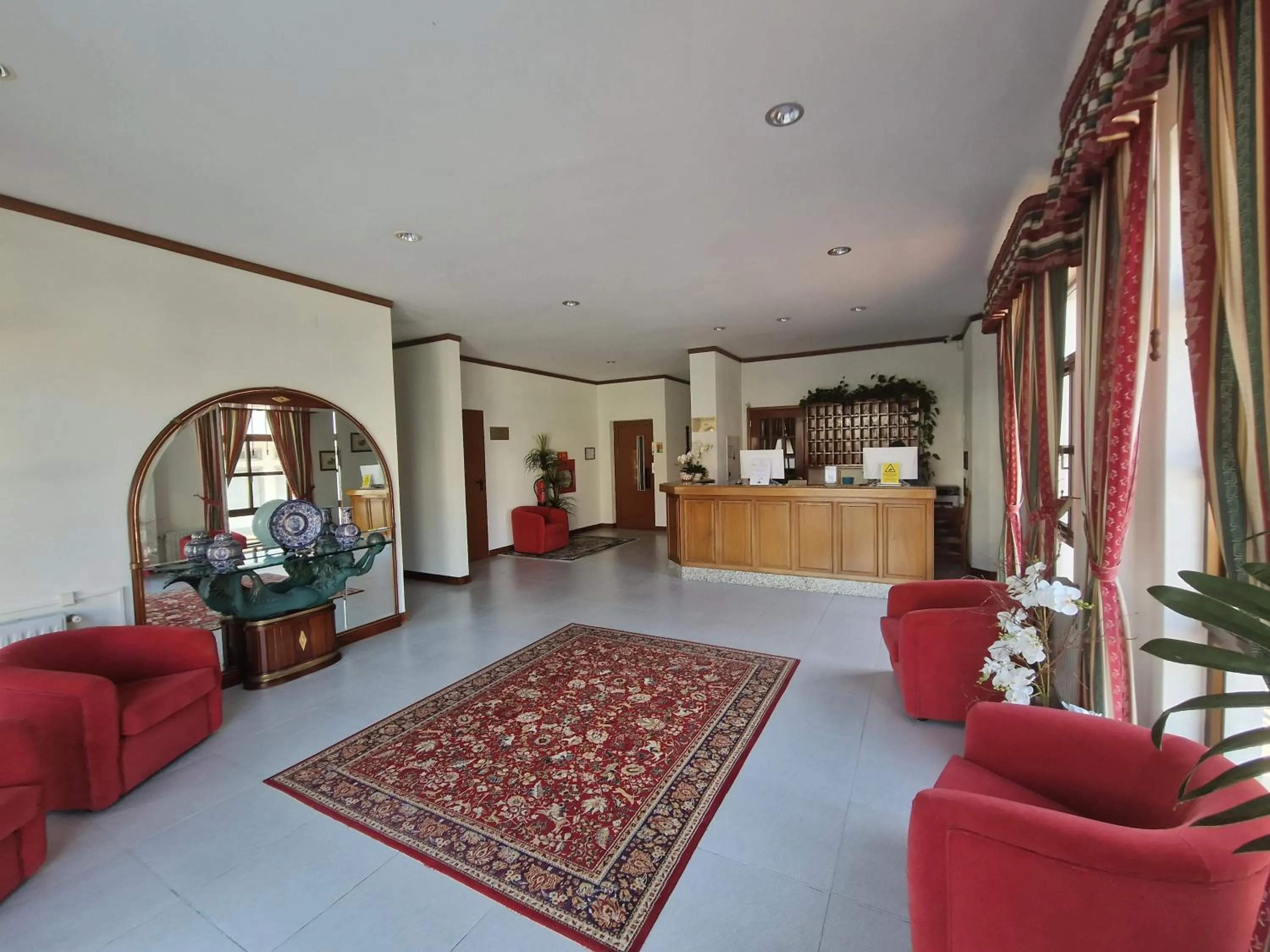 Lobby or reception in Hotel Peninsular