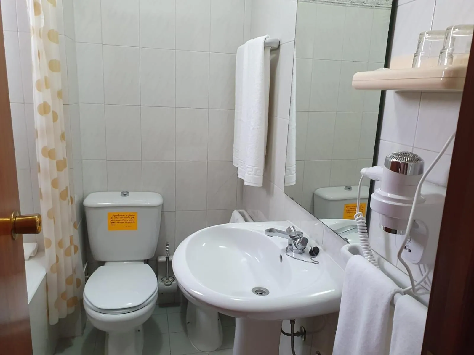 Bathroom in Hotel Peninsular