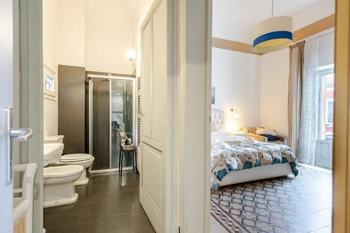 Shower, Bed in Elephant's Smile B&B