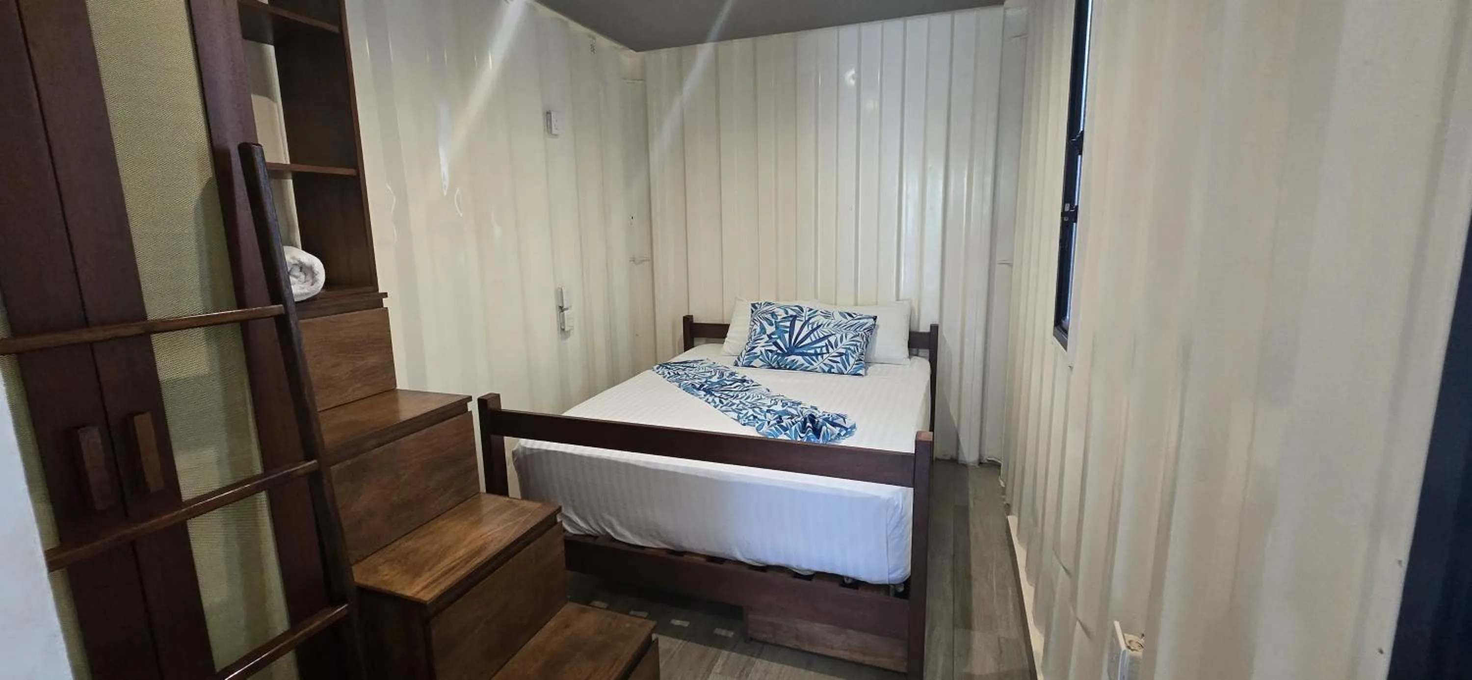 Bed in Containers Bacalar