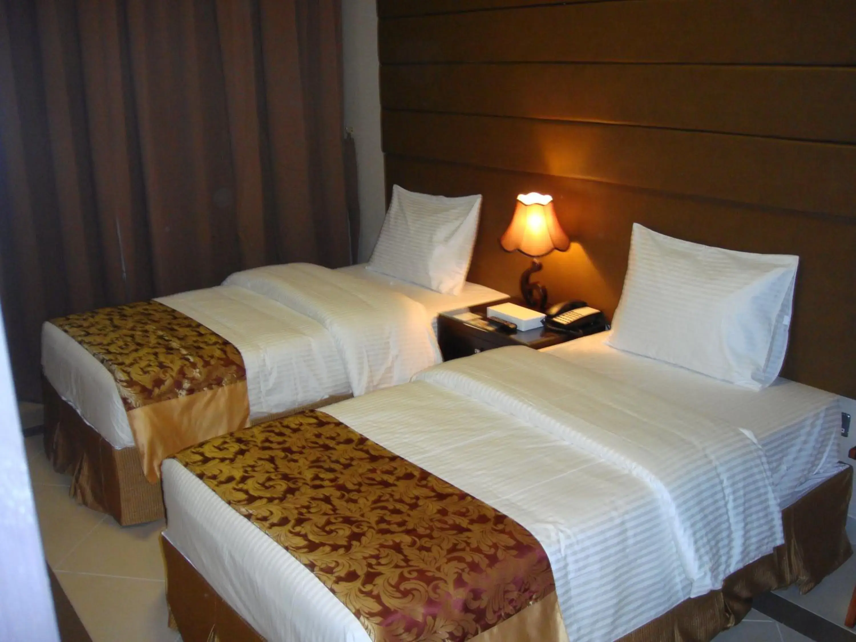 Photo of the whole room, Bed in Paragon Hotel Apartments Photo of the whole room, Bed in Paragon Hotel Apartments