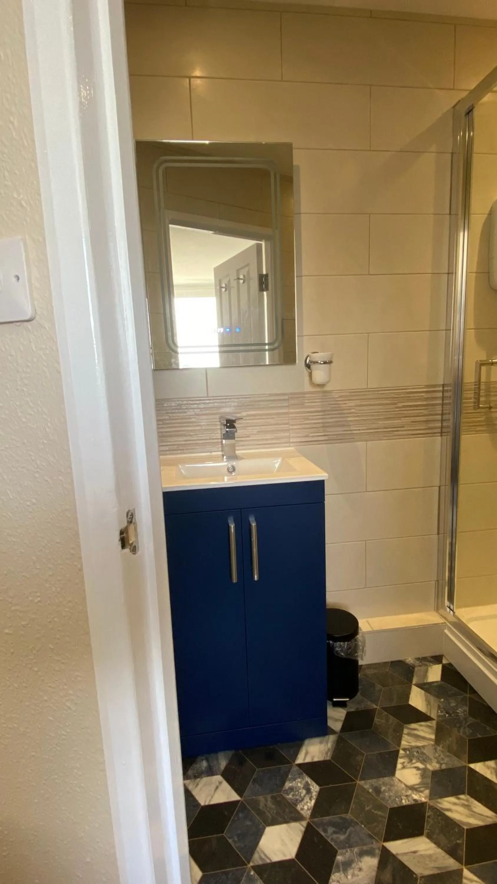  Triple Room with Private Bathroom in St Johns Guest House
