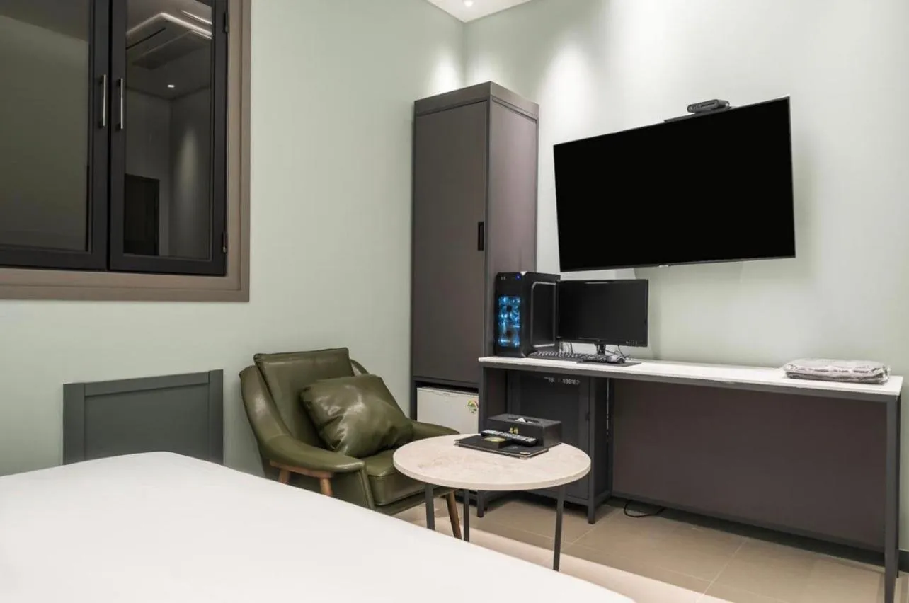 Bed in HOTEL MYEONG JAK