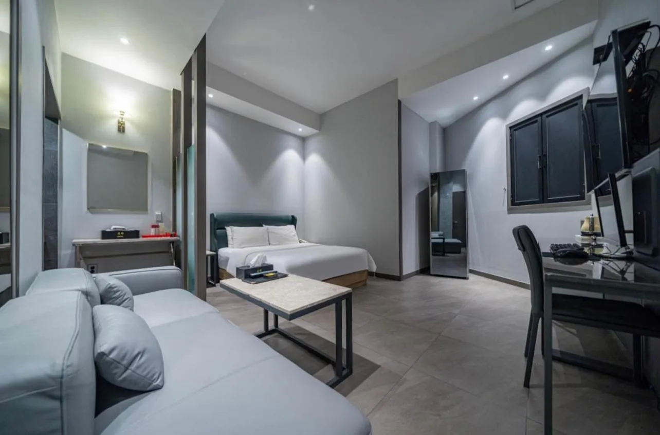 Bed in HOTEL MYEONG JAK