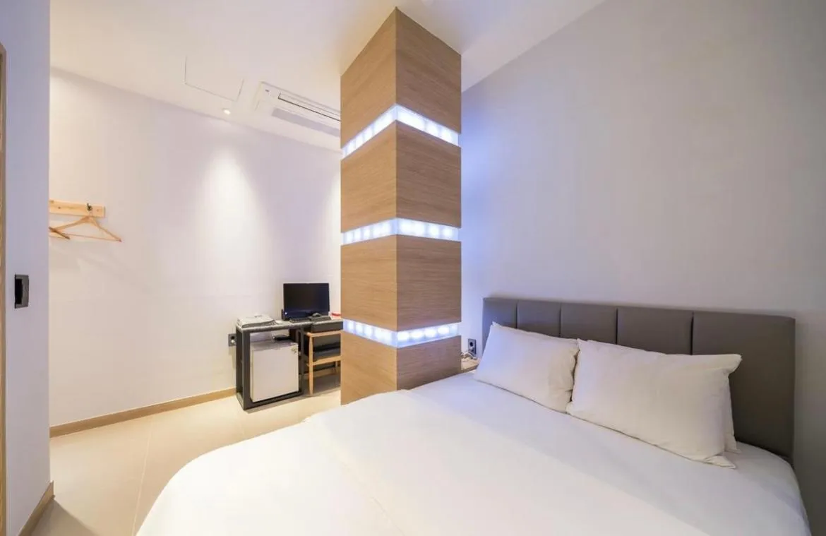 Bed in HOTEL MYEONG JAK