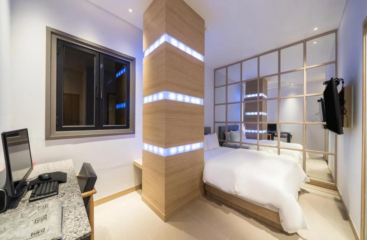 Bed in HOTEL MYEONG JAK