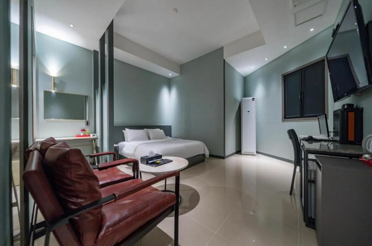 Bed in HOTEL MYEONG JAK