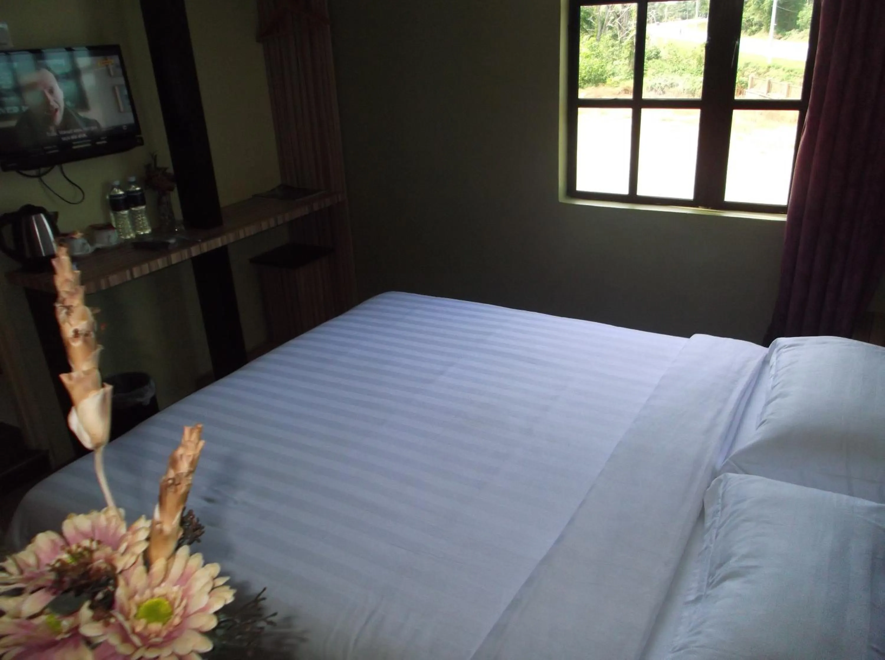 Bed in HOTEL SRIMPIAN ROMPIN
